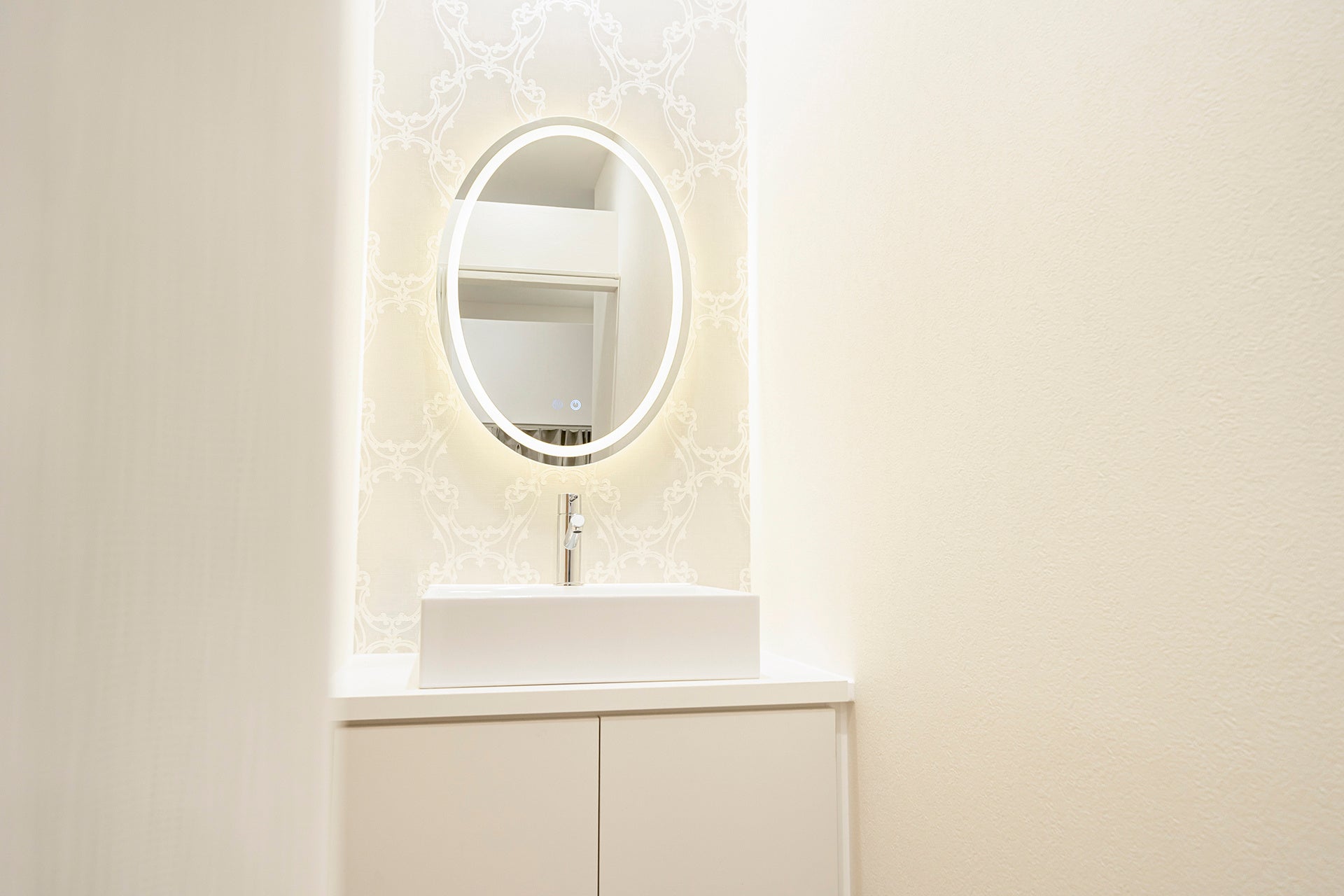 お洒落なパウダールームも完備