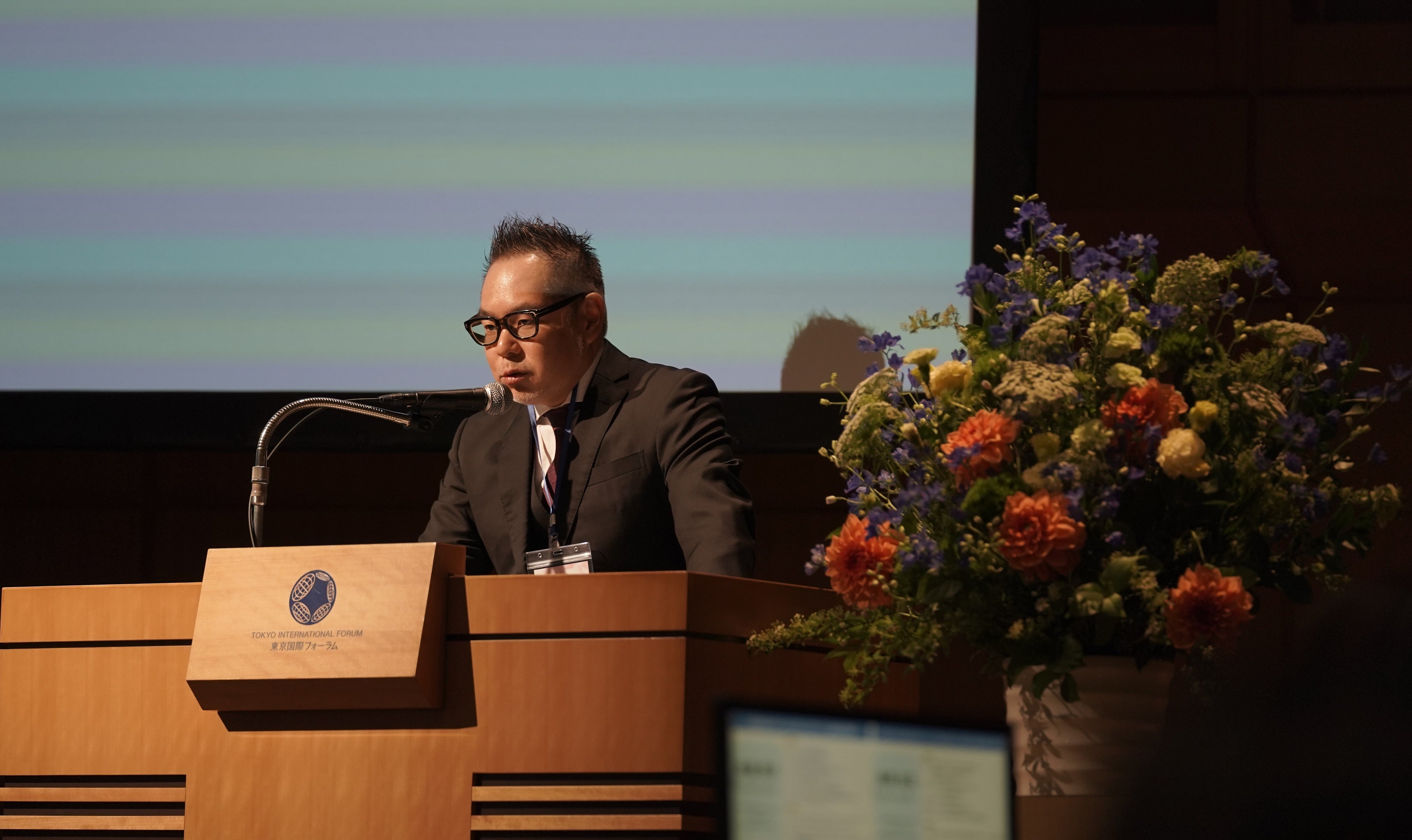 激励のメッセージを贈る寺西医師