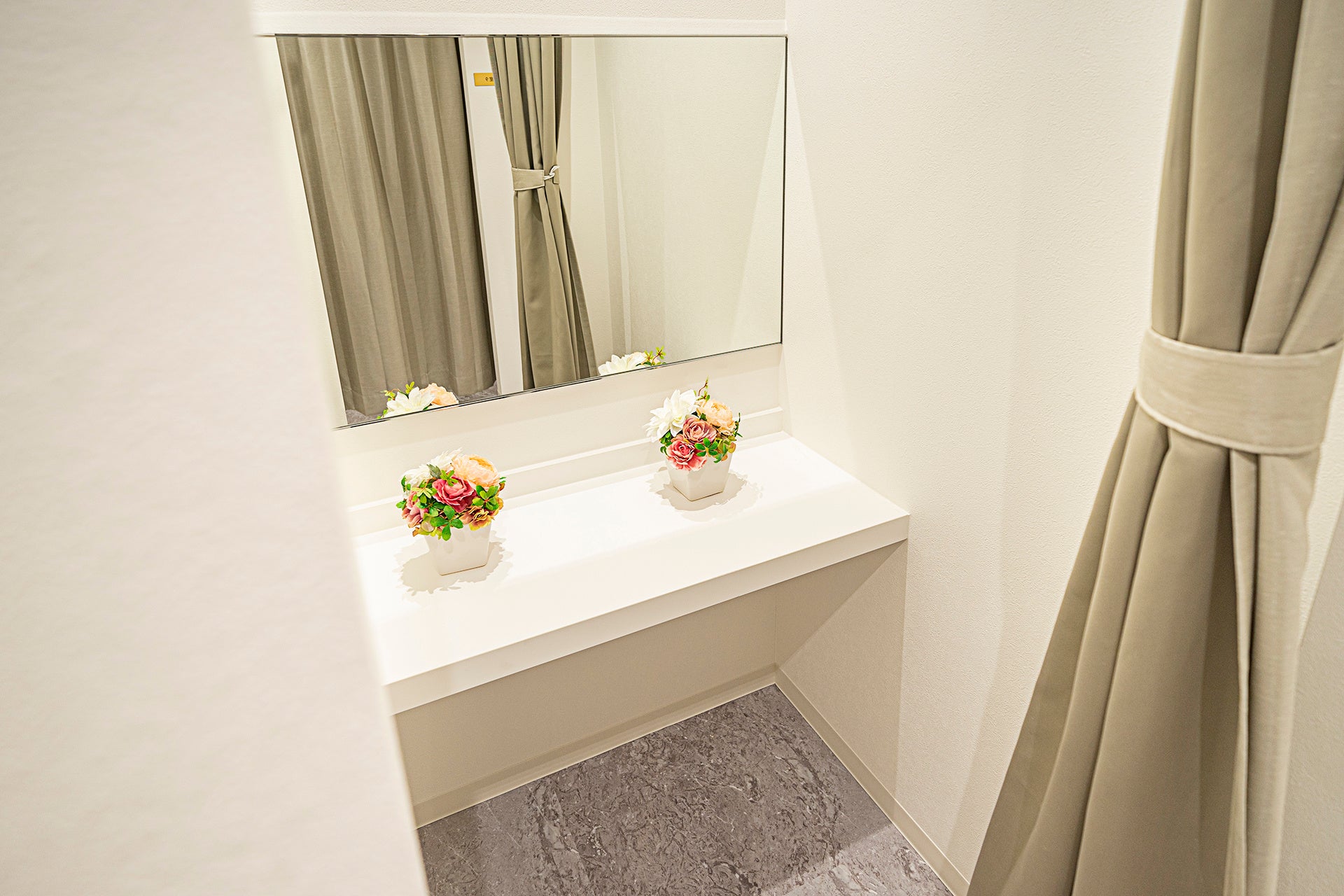 安心の個室待合室も完備