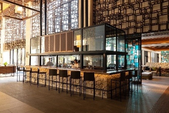 開放的なロビーエリアに位置する「ロビーラウンジ&バー」