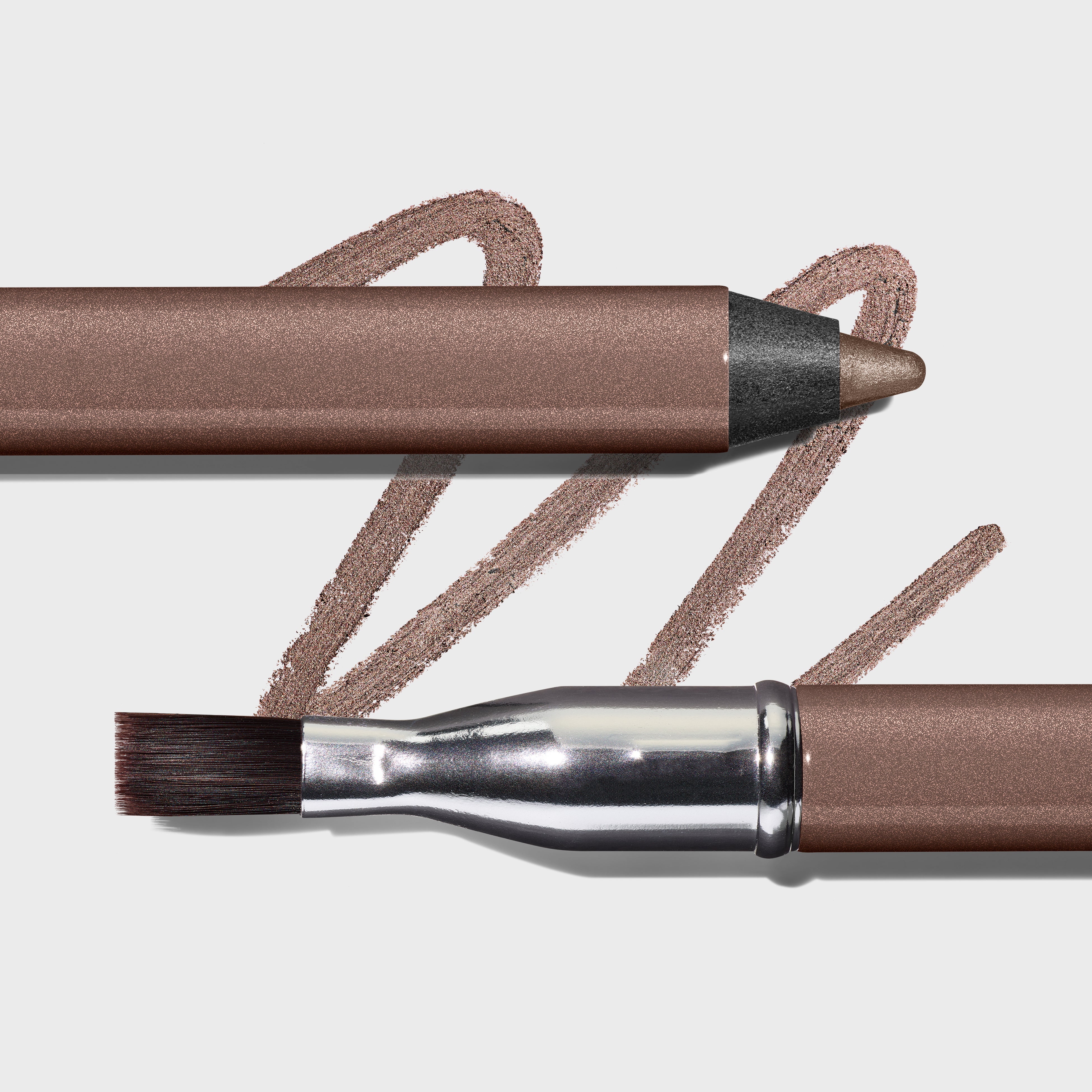 ● 簡単にカラーをぼかせる、 ブレンディングブラシ付き