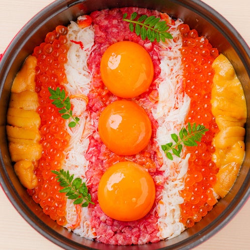 究極のうしみつ飯　〜雲丹・いくら・和牛・蟹〜