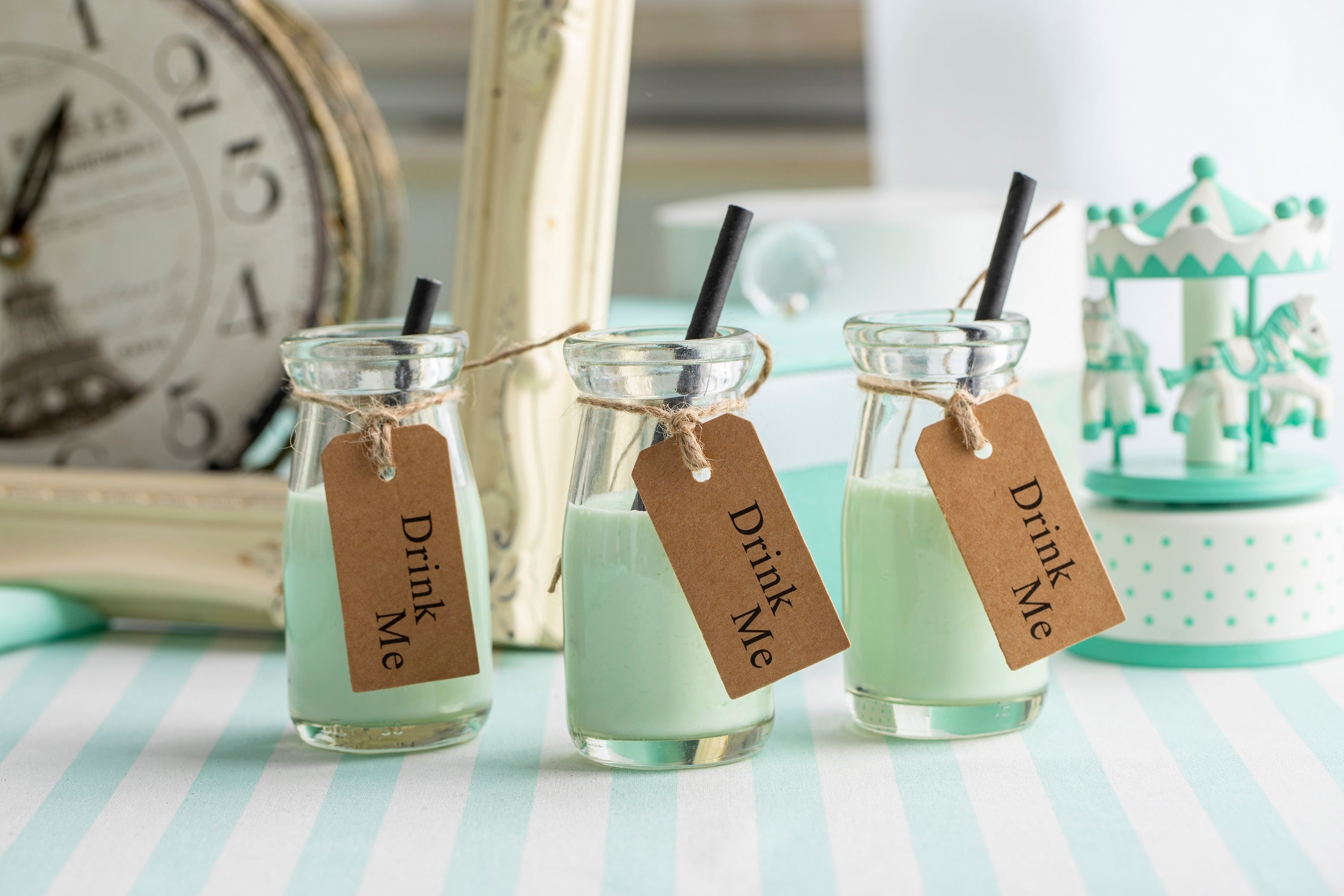 ドリンク・ミー