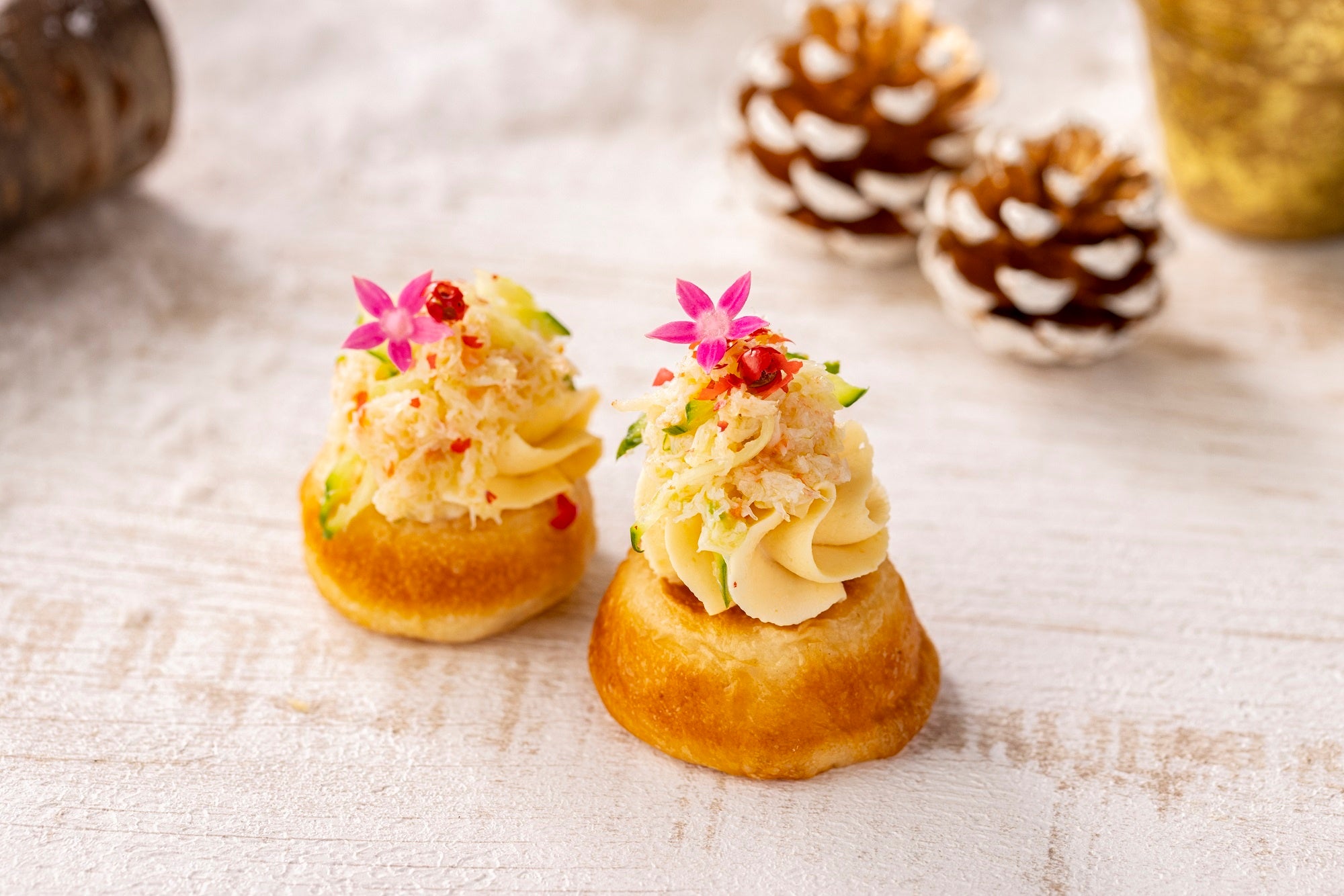 味噌クリームと蟹サラダ 豆乳パンのオープンサンド