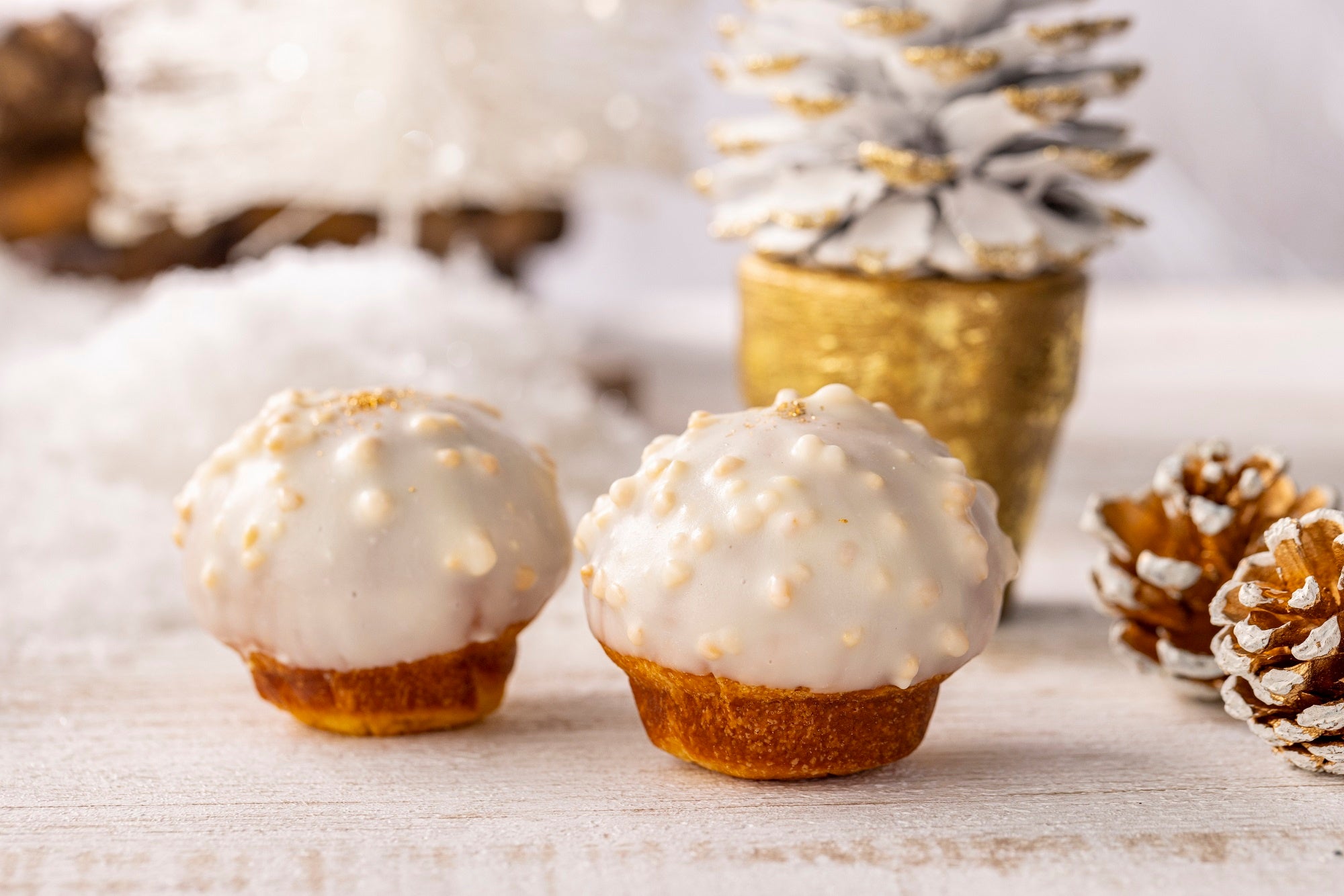 無花果の赤ワイン煮のブリオッシュ ホワイトチョコレート