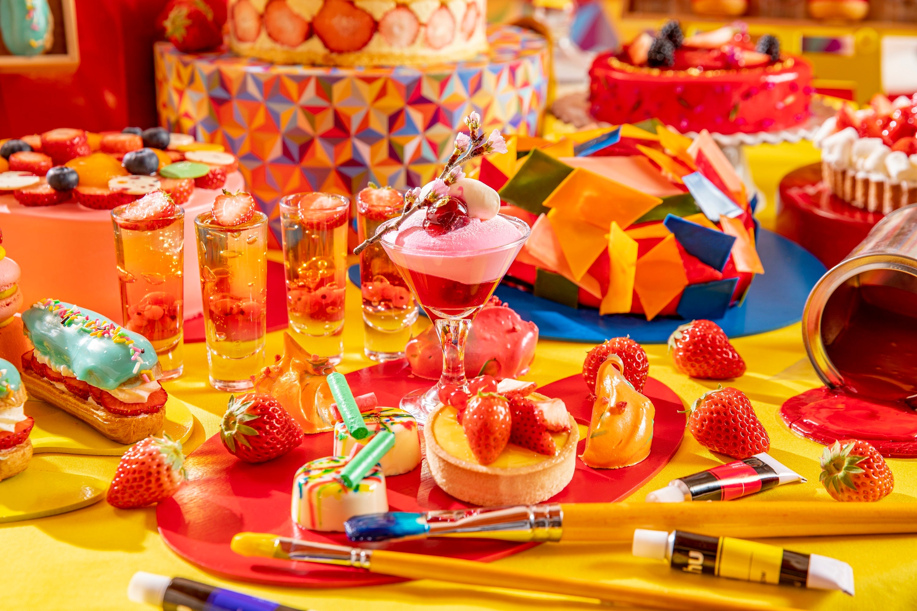 粋なお花見マティーニ （中央）