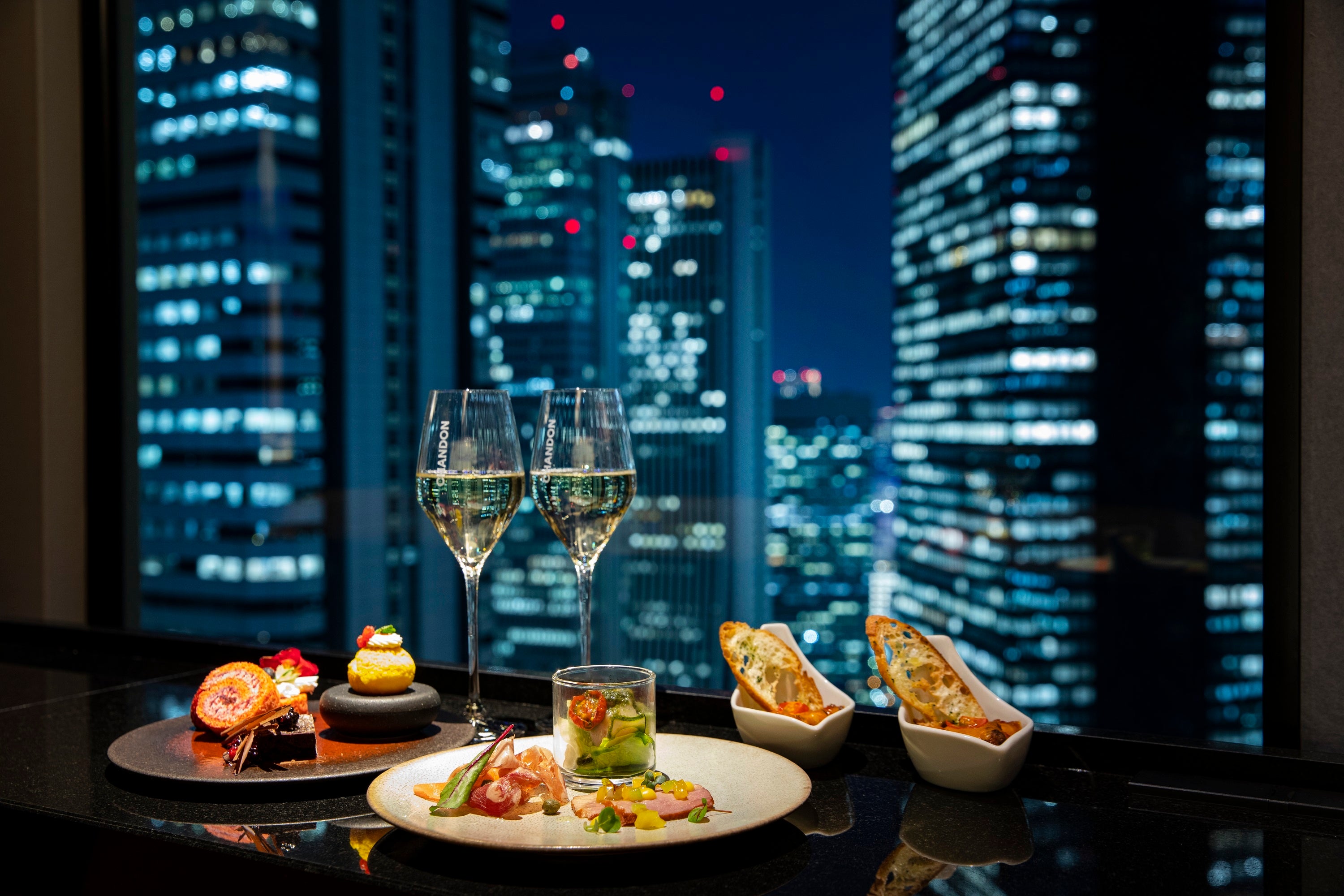 エグゼクティブ カテゴリーのお部屋をお選びいただくと、専用ラウンジのご利用いただけます