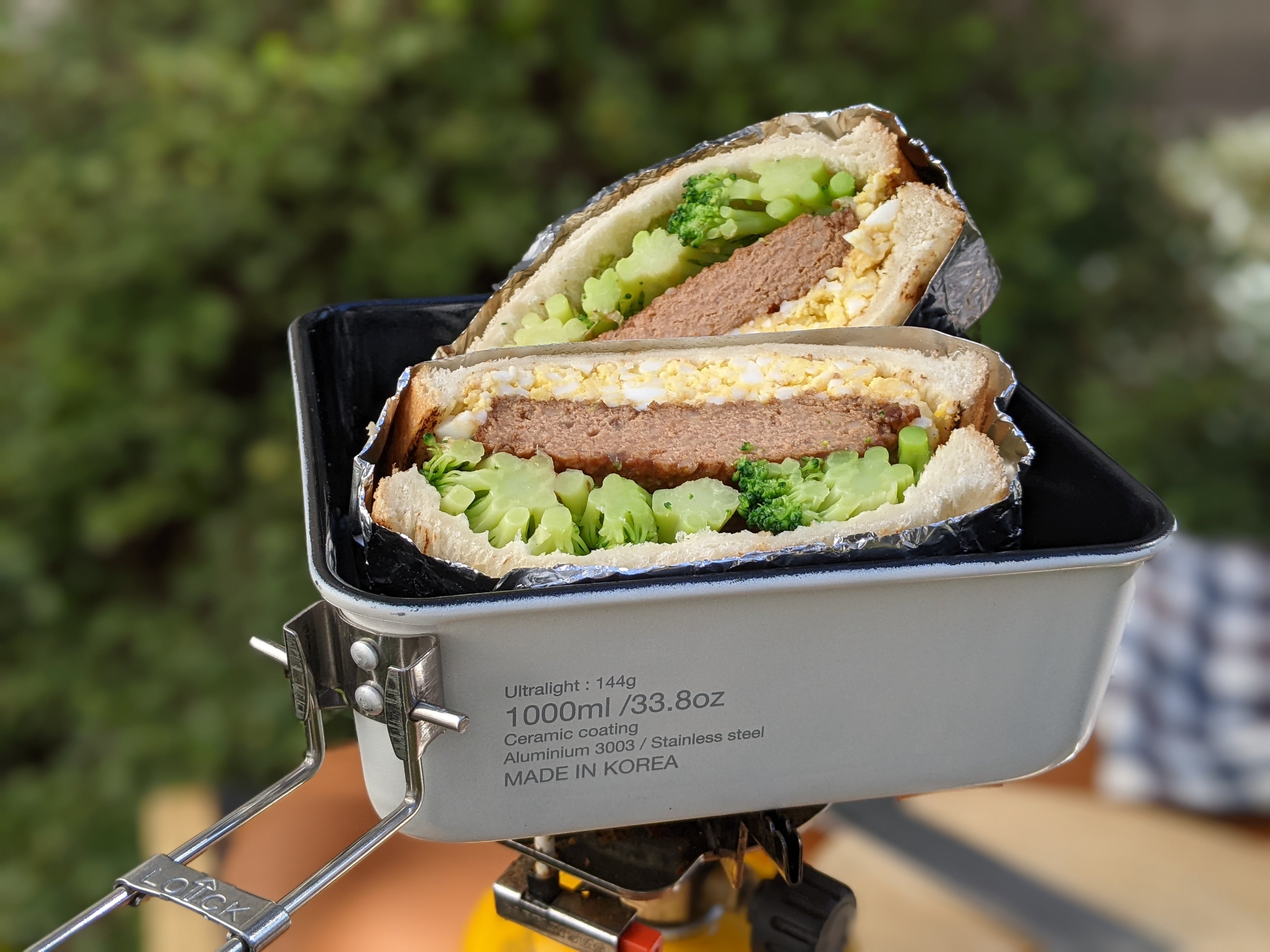 常温保存ハンバーグとRamen Pan Ceramic+で作るチキンハンバーグサンド