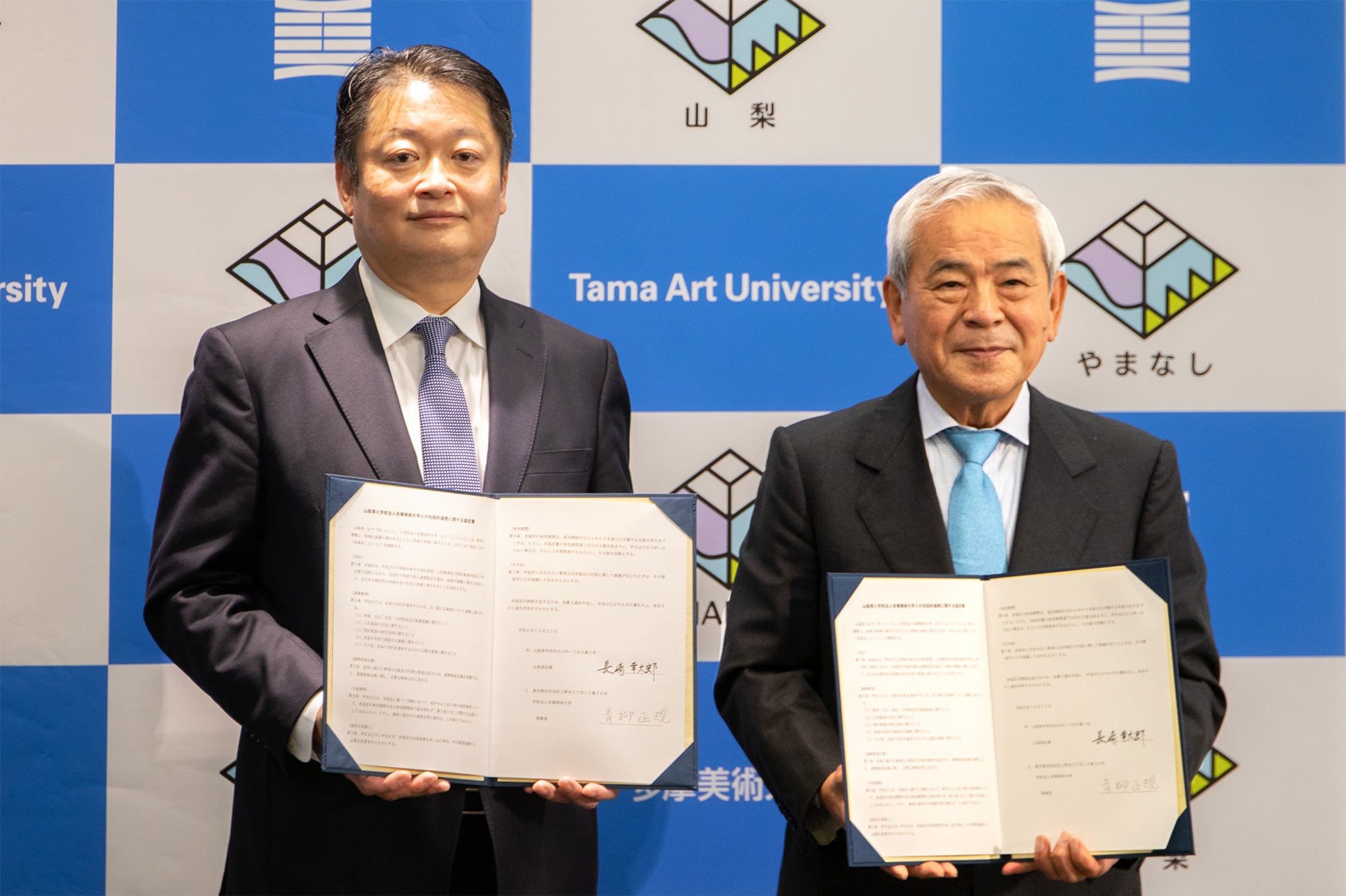 左：長崎幸太郎知事　右：青柳正規理事長　東京ミッドタウン　インターナショナル・デザイン・リエゾンセンターにて