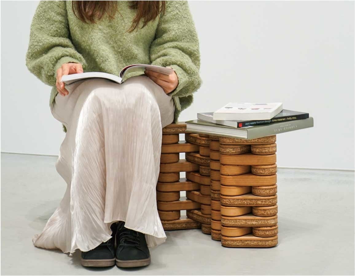 端材を使用したスツール「Ends+」（プロダクトデザイン専攻4年 堀田 港）