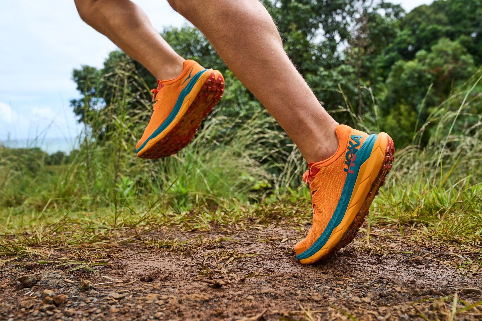 Hoka初のカーボンプレート搭載トレイルランニングシューズ Tecton X が5月2日より新登場 Deckers Japan合同会社のプレスリリース Hoka初のカーボンプレート搭載トレイルランニングシューズ Tecton X が5月2日より新登場 Deckers Japan合同会社のプレスリリース
