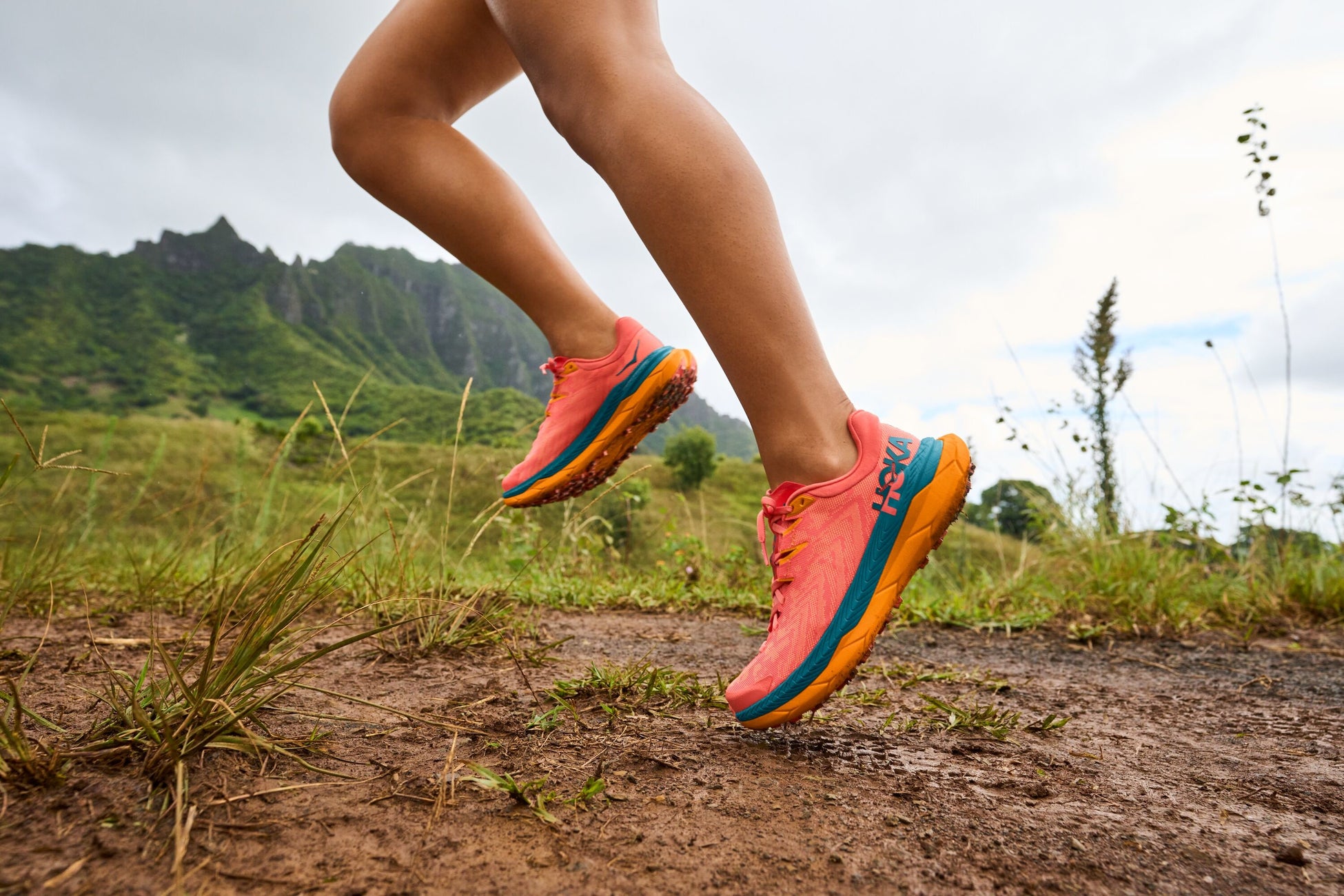 Hoka初のカーボンプレート搭載トレイルランニングシューズ Tecton X が5月2日より新登場 Deckers Japan合同会社のプレスリリース Hoka初のカーボンプレート搭載トレイルランニングシューズ Tecton X が5月2日より新登場 Deckers Japan合同会社のプレスリリース