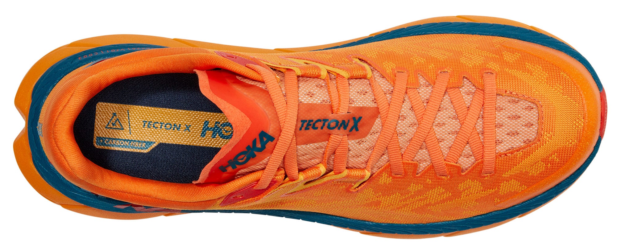 HOKA初のカーボンプレート搭載トレイルランニングシューズ