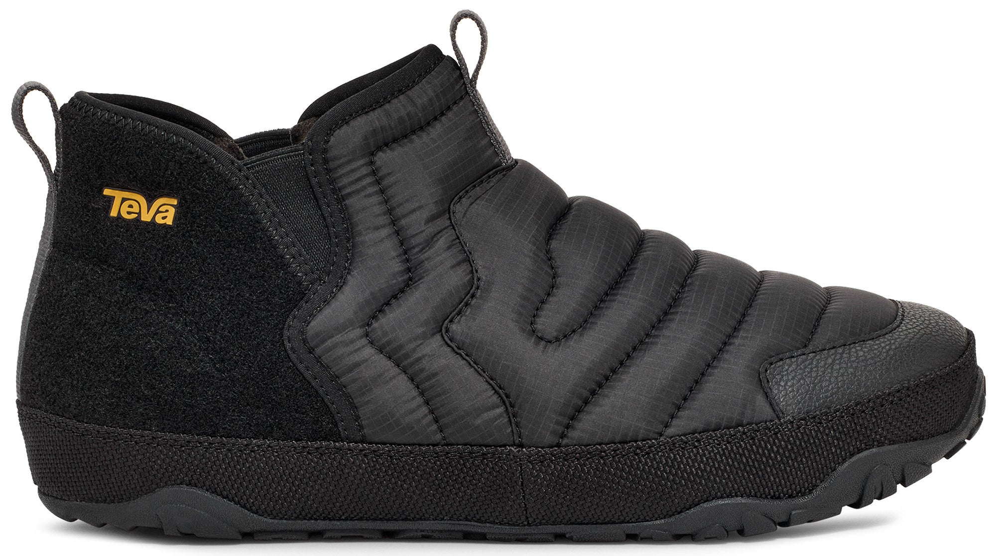 【関税込み】Teva ブラック ReEmber ミッドカット シューズ TevaのREEMBER COLLECTIONに、ミッドカットの「REEMBER TERRAIN