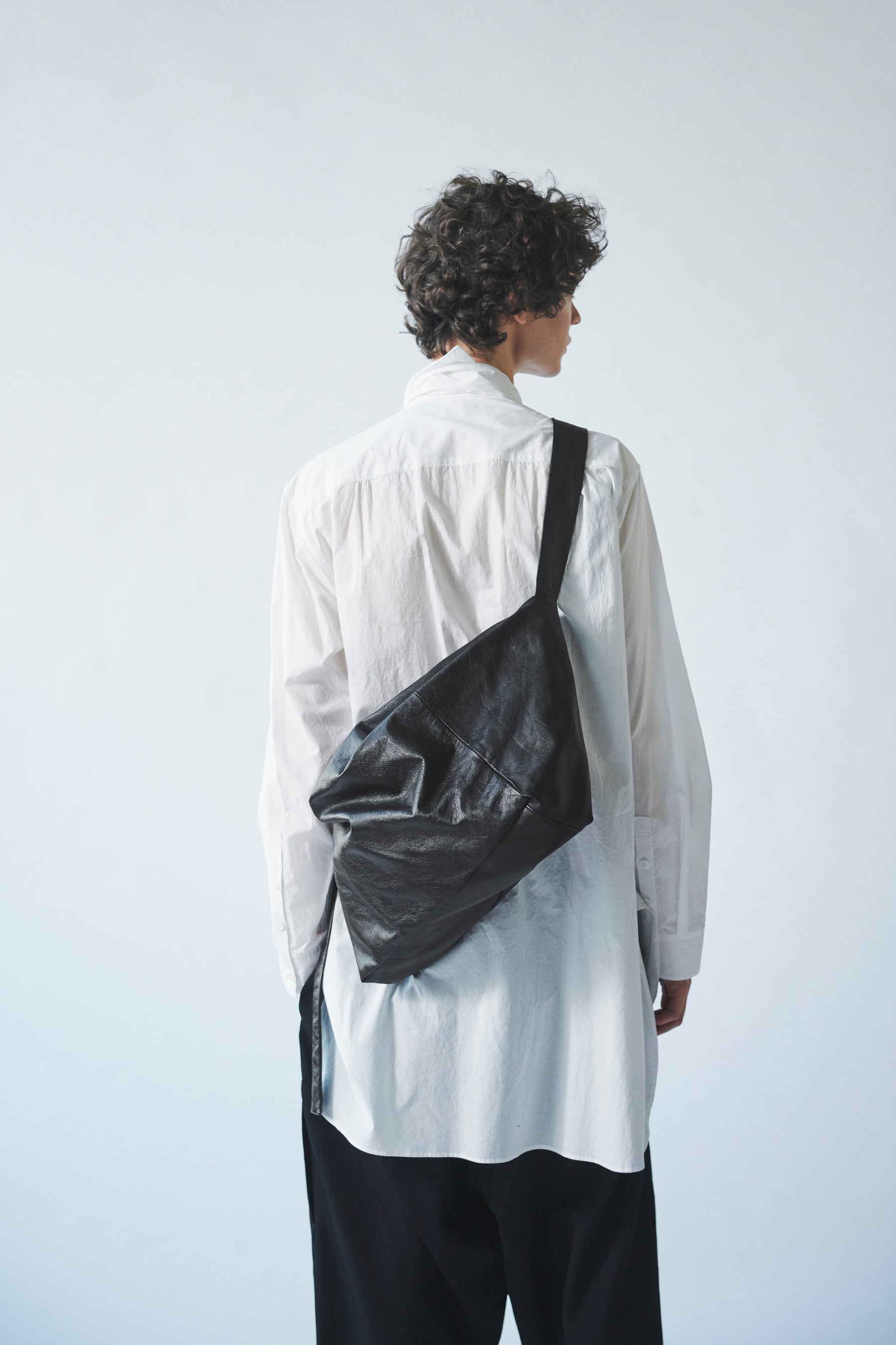 discord Yohji Yamamoto、2022-23秋冬コレクション | 株式会社