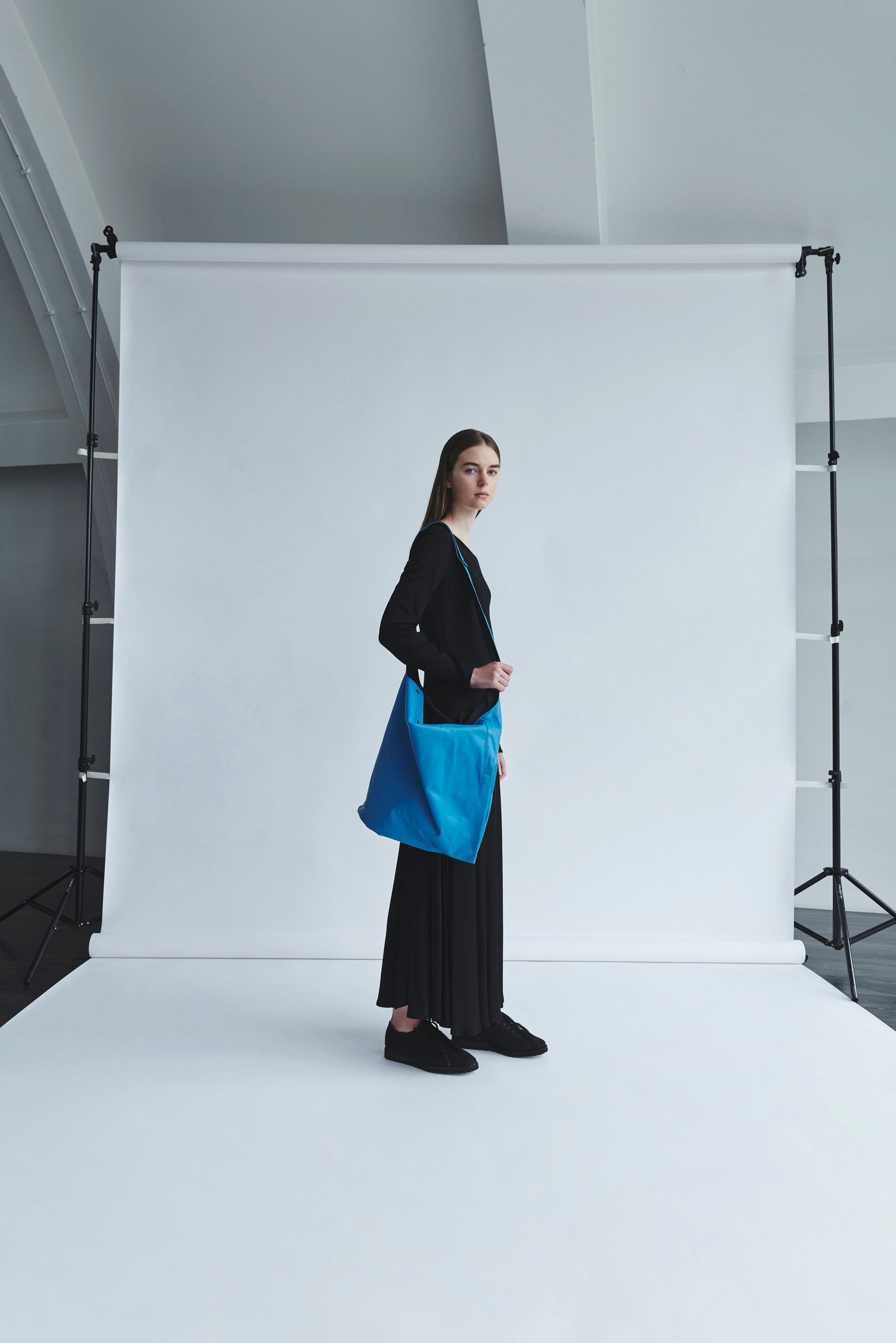 discord Yohji Yamamoto、鮮やかなカラーリングの「INFINITE