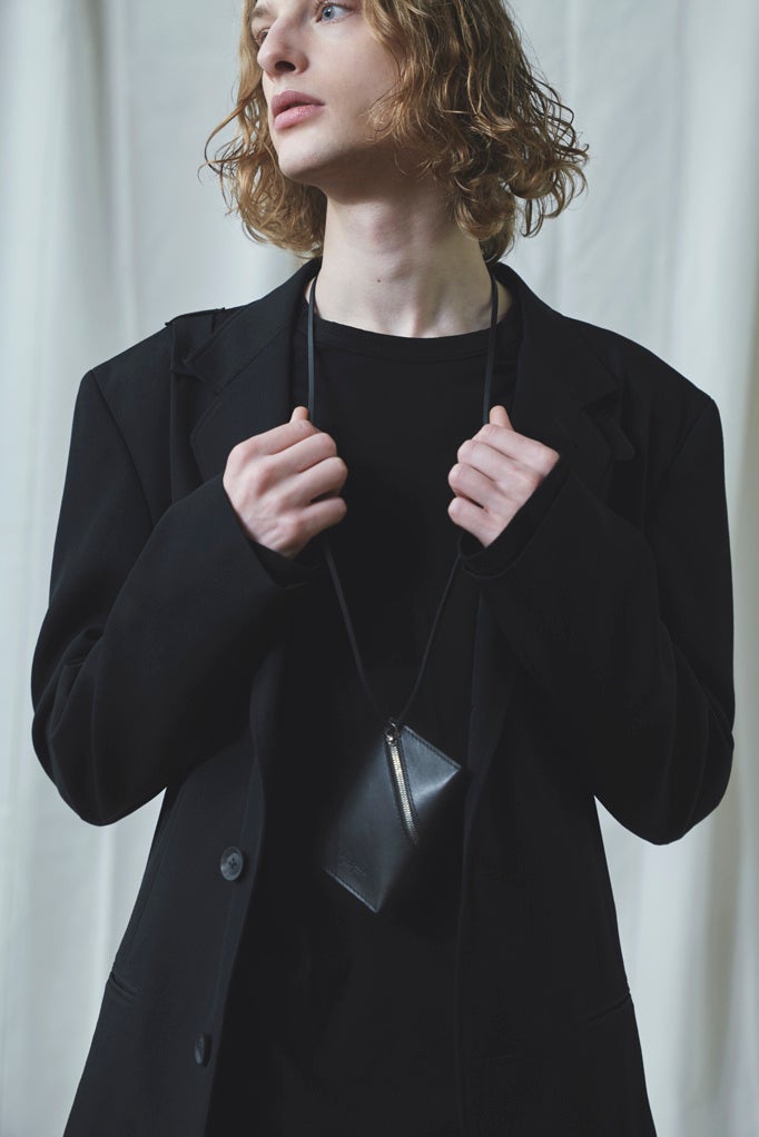 discord Yohji Yamamoto、2023-2024秋冬コレクション | 株式会社
