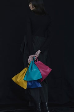 discord Yohji Yamamoto、GINZA SIX店限定の「Tetra」に新色が登場 discord Yohji Yamamoto、GINZA SIX店限定の「Tetra」に新色が登場