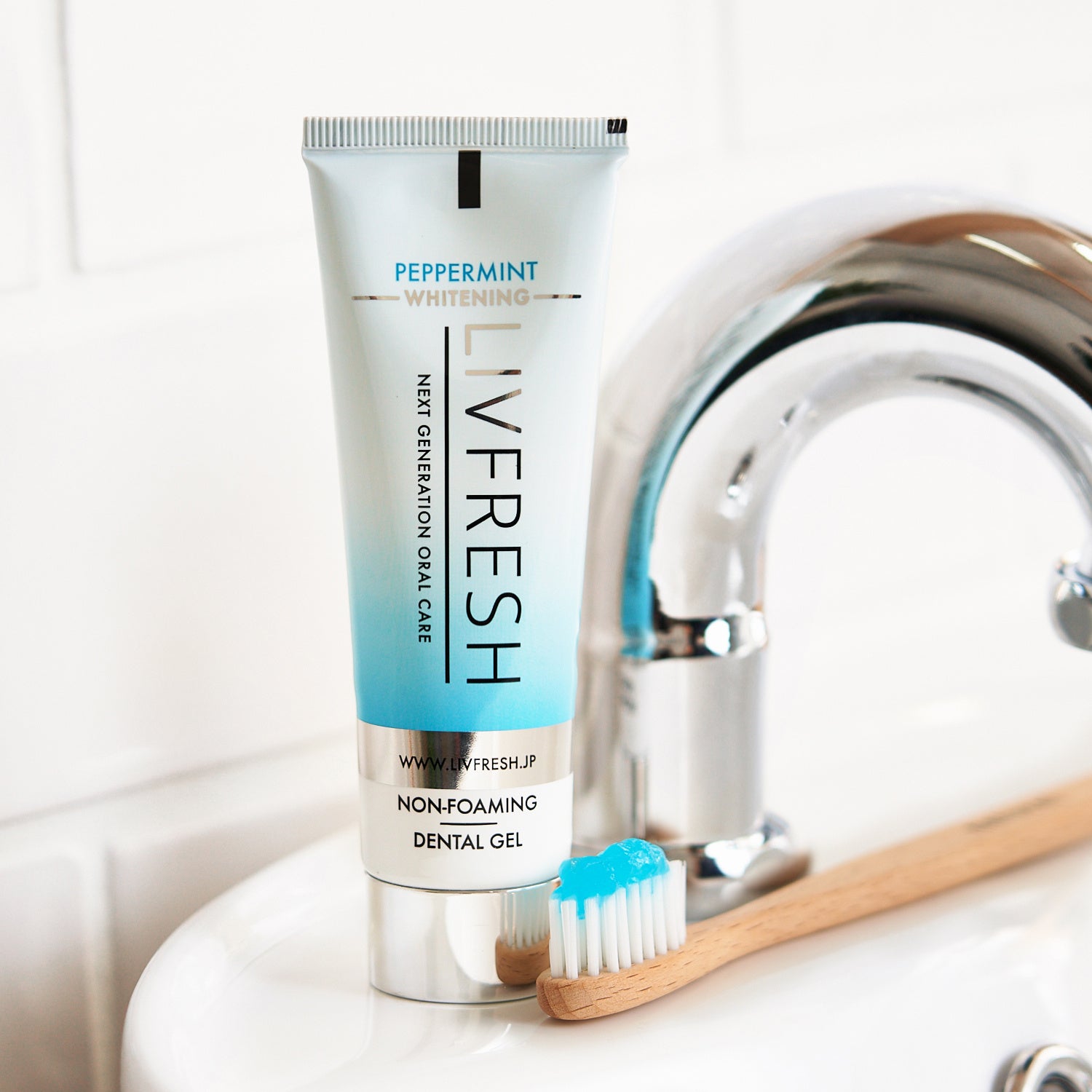 ジェルでみがく新習慣。アメリカ発のデンタルケアジェル「LIVFRESH