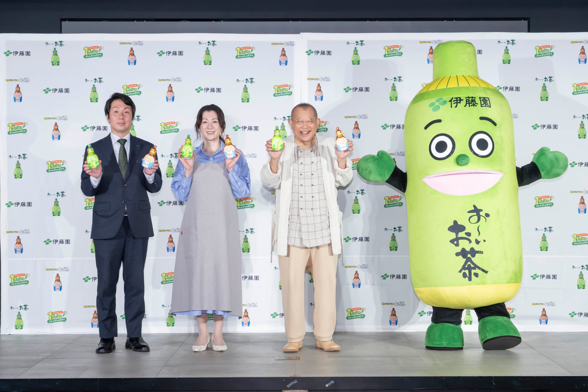 「祝!連覇達成!リーグ優勝記念グルメフェア」 「リーグ優勝記念!グルメアンケートキャンペーン」 を開催!