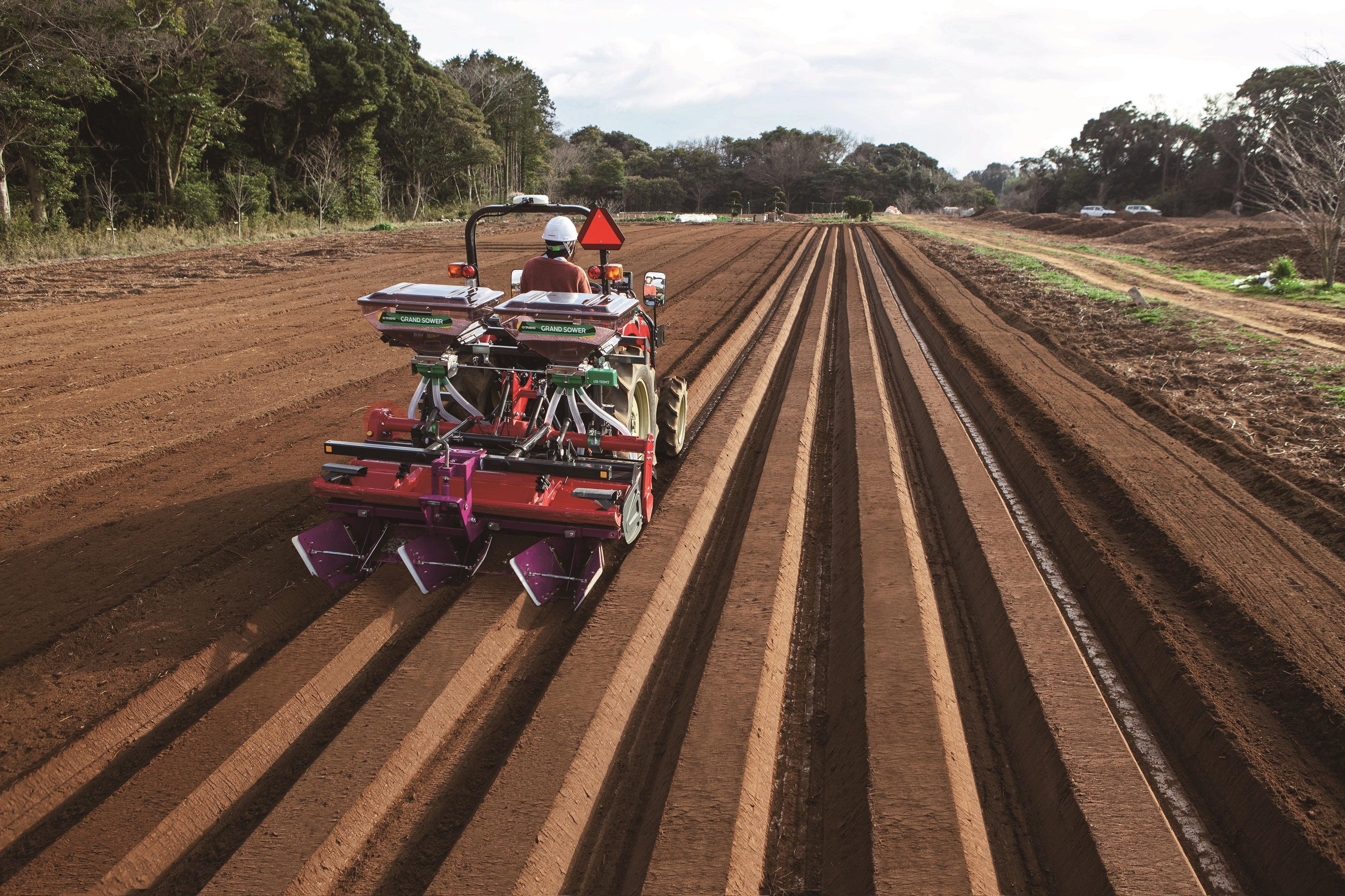 直進アシスト機能による畝立て