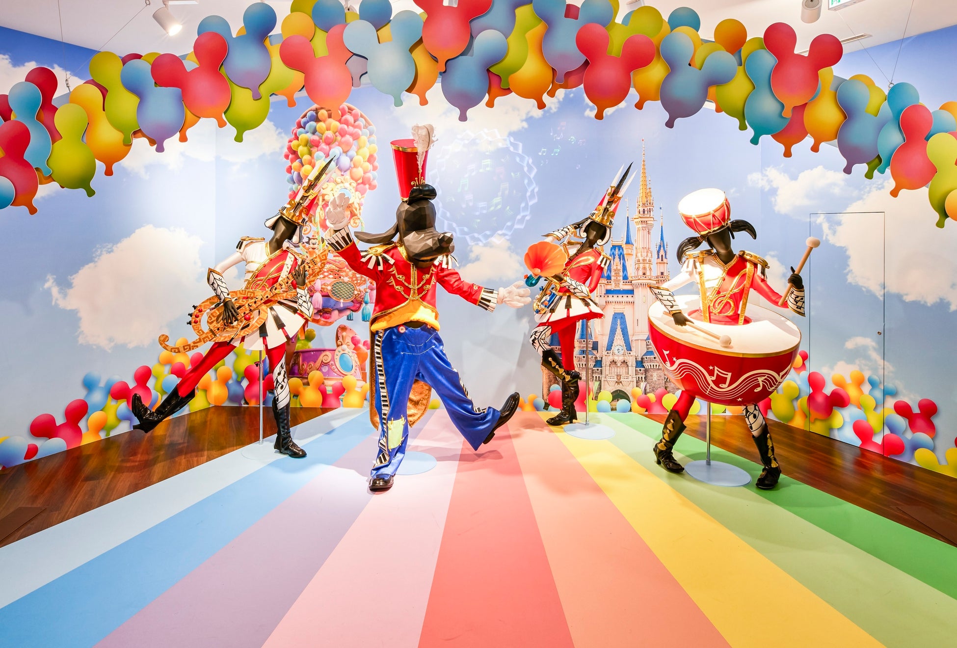 東京ディズニーリゾート アンコール ザ モーメンツ展 本日開幕 株式会社イクスピアリのプレスリリース 東京ディズニーリゾート アンコール ザ モーメンツ展 本日開幕 株式会社イクスピアリのプレスリリース