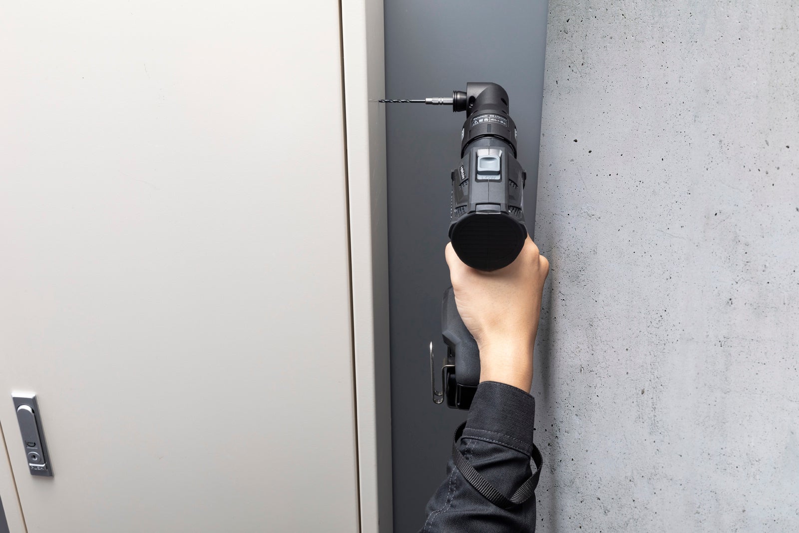 充電ドリルドライバー EZ1DD2（使用例1）