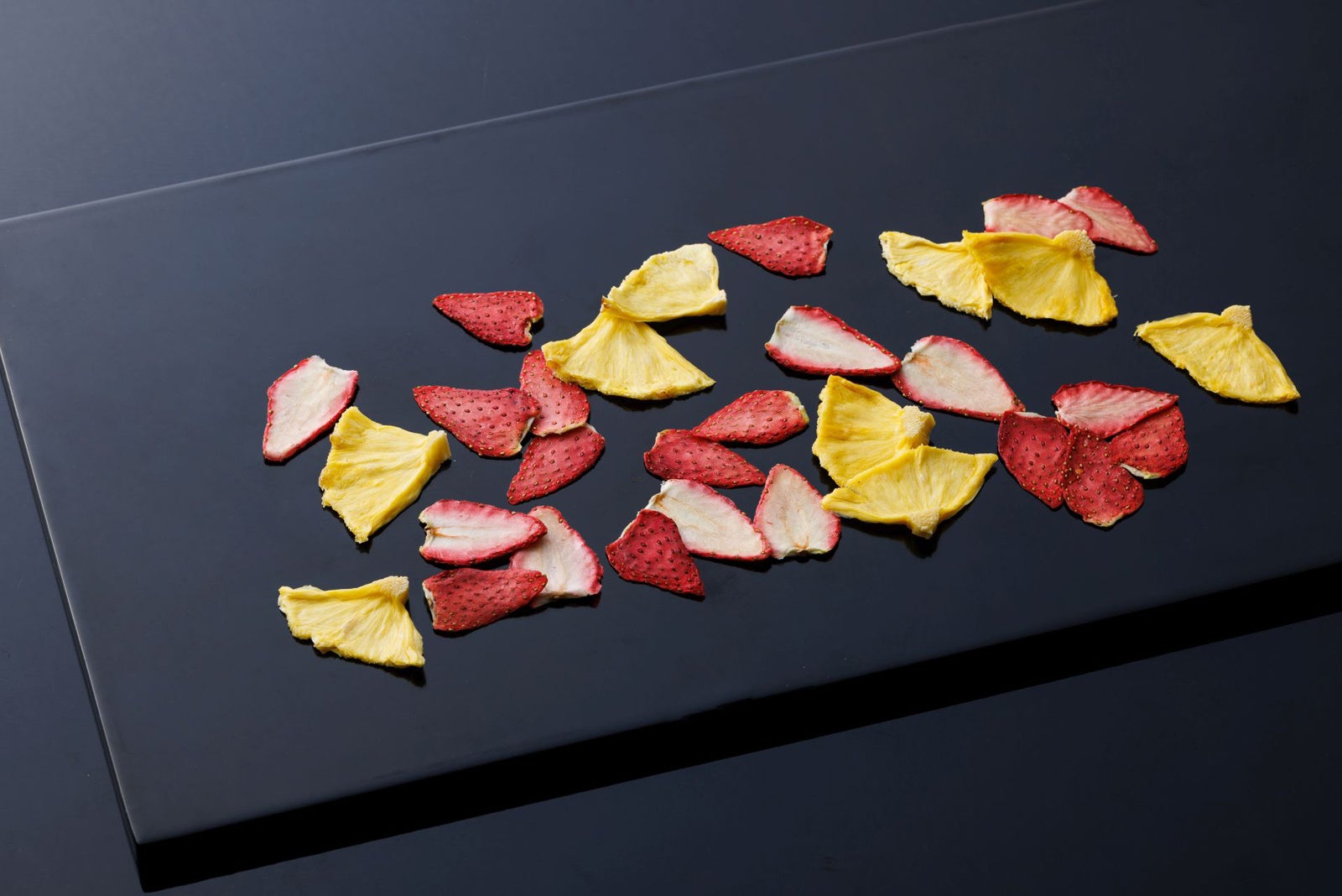 イチゴとパイナップル