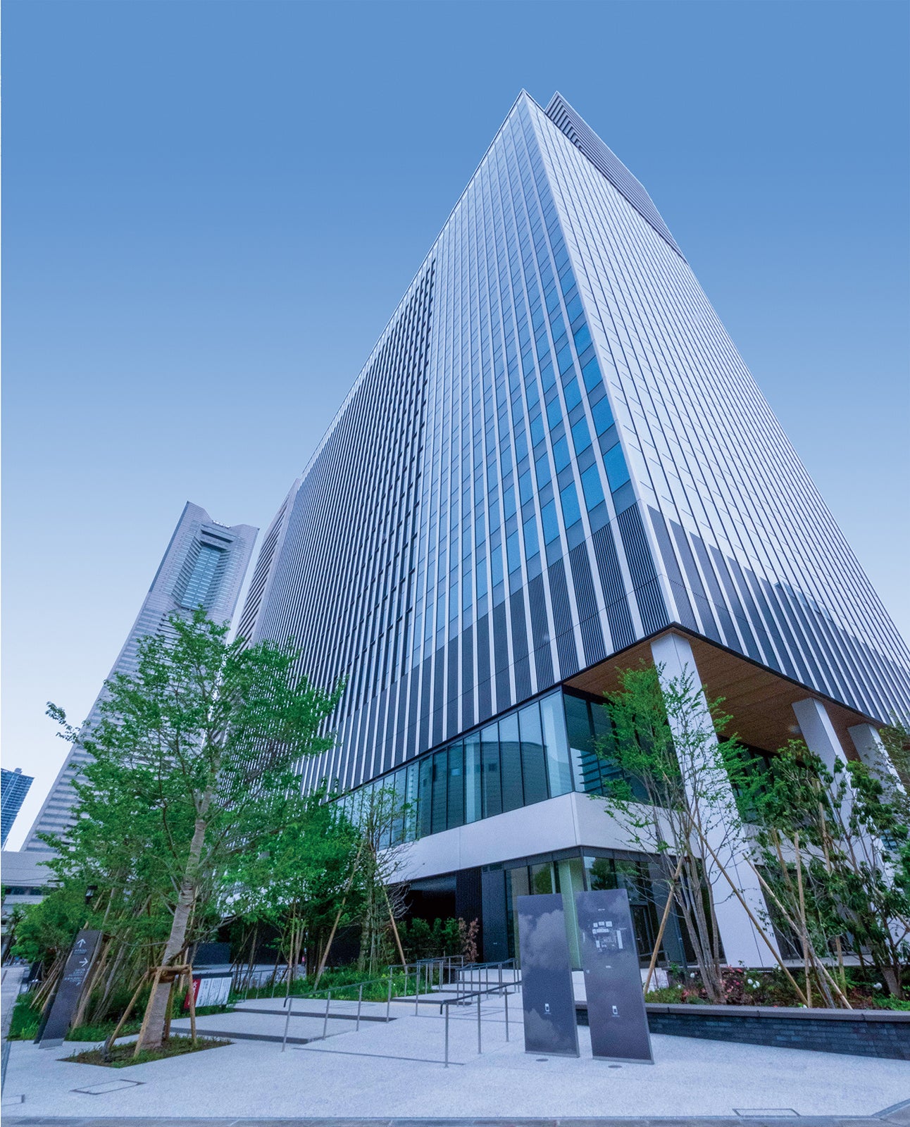 横浜コネクトスクエア外観