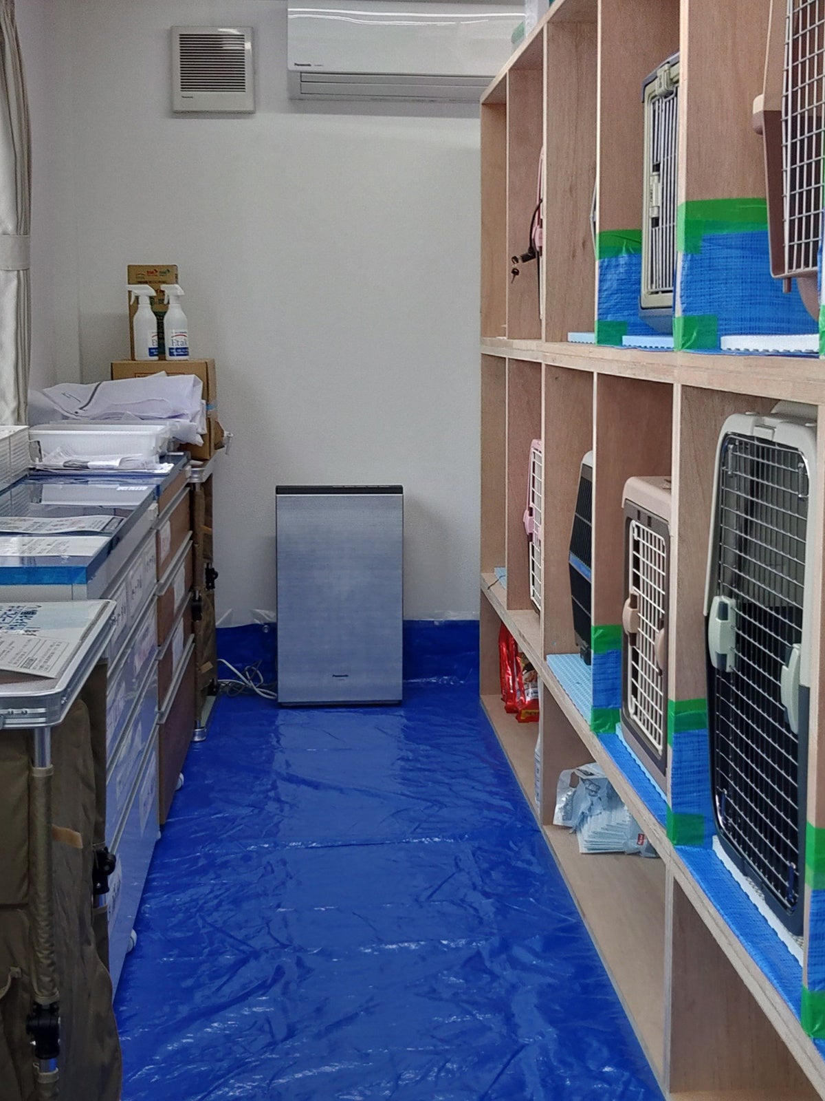 トレーラーハウス型シェルターで「ジアイーノ」を使用