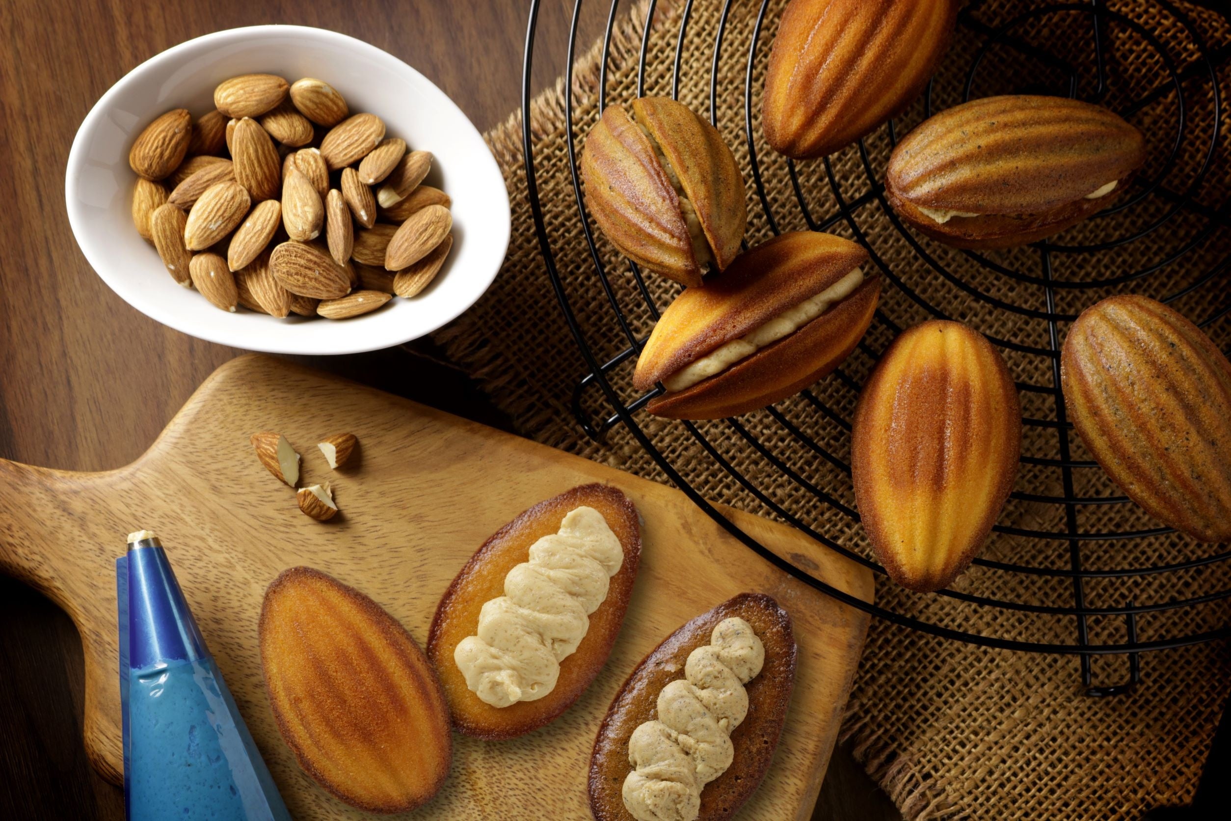 アーモンドケーキイメージ