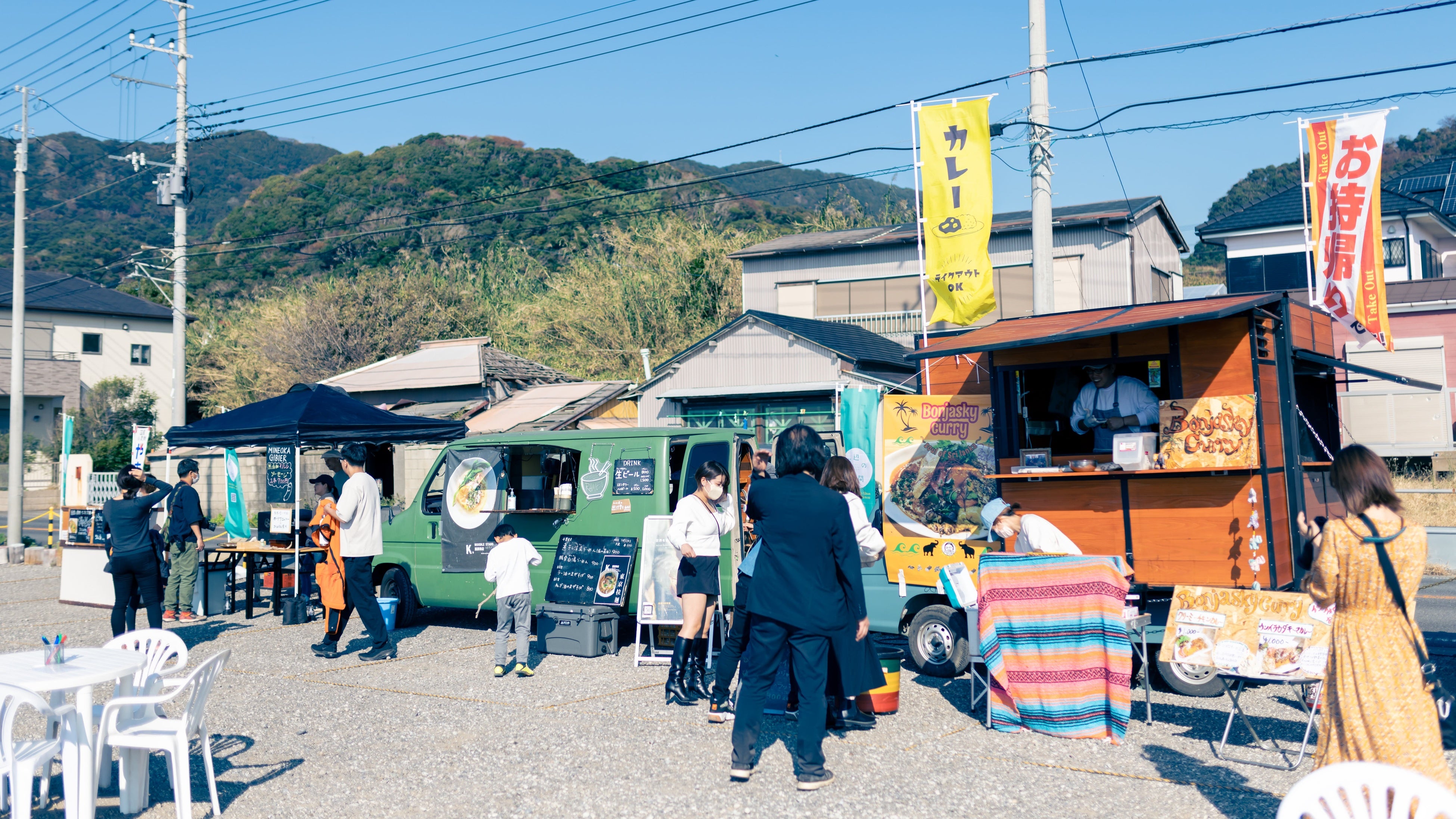 内房のグルメが集まったフードマルシェ