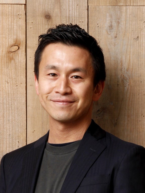 ウェブライフ 代表取締役 山岡 義正