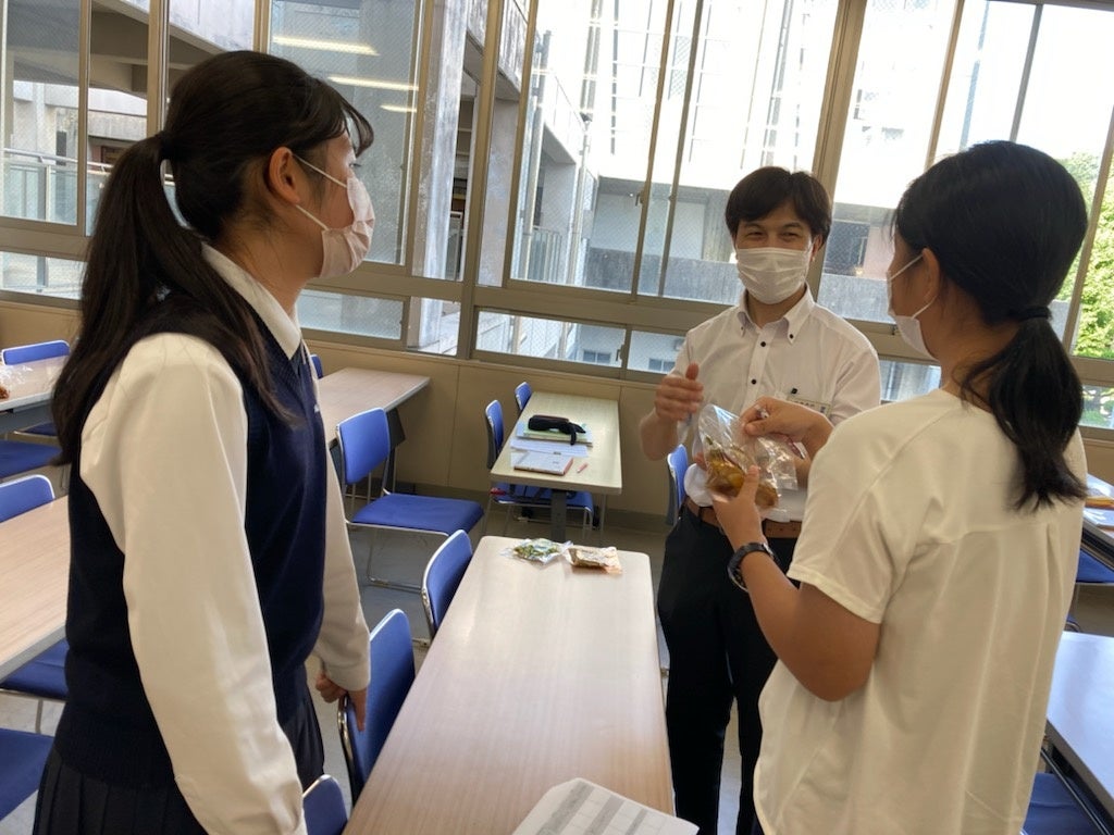 愛知商業高校学生さんと