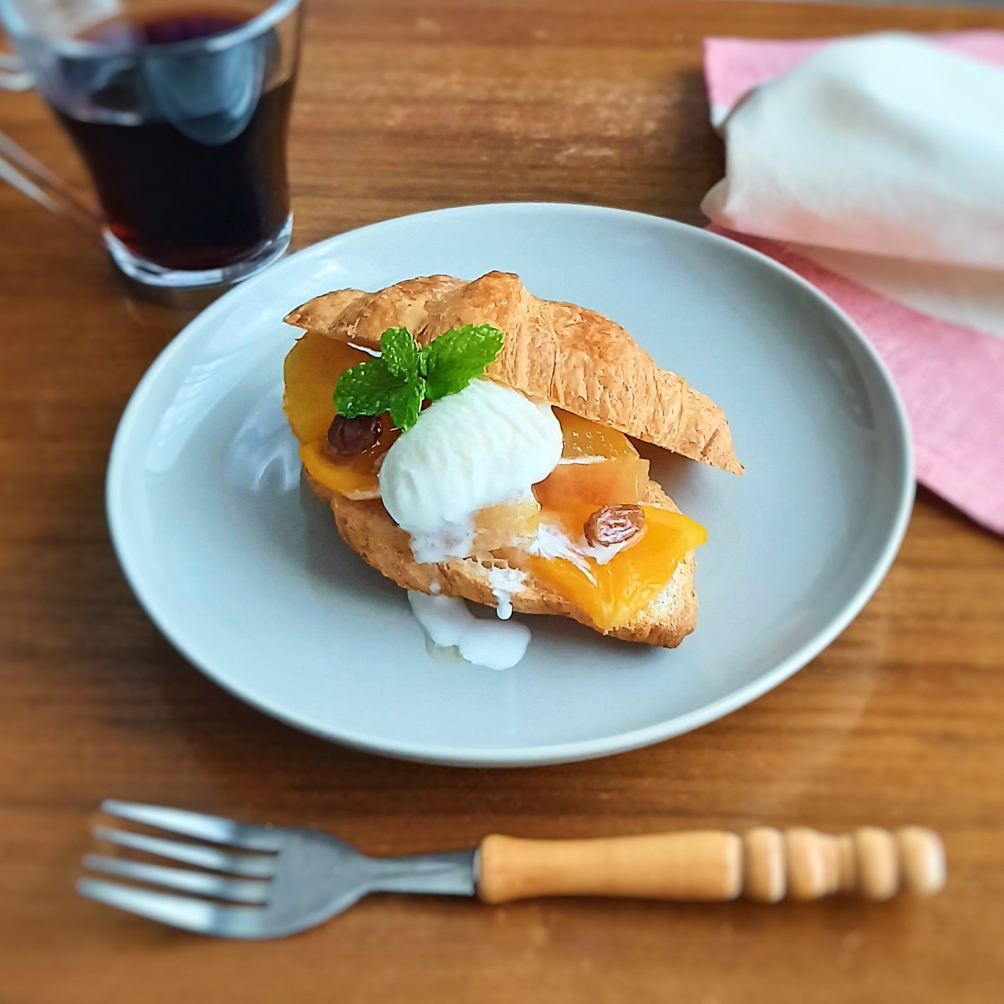 クロワッサンアイスサンドに！