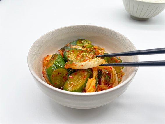 胡瓜と白菜を合わせるのも新発想！