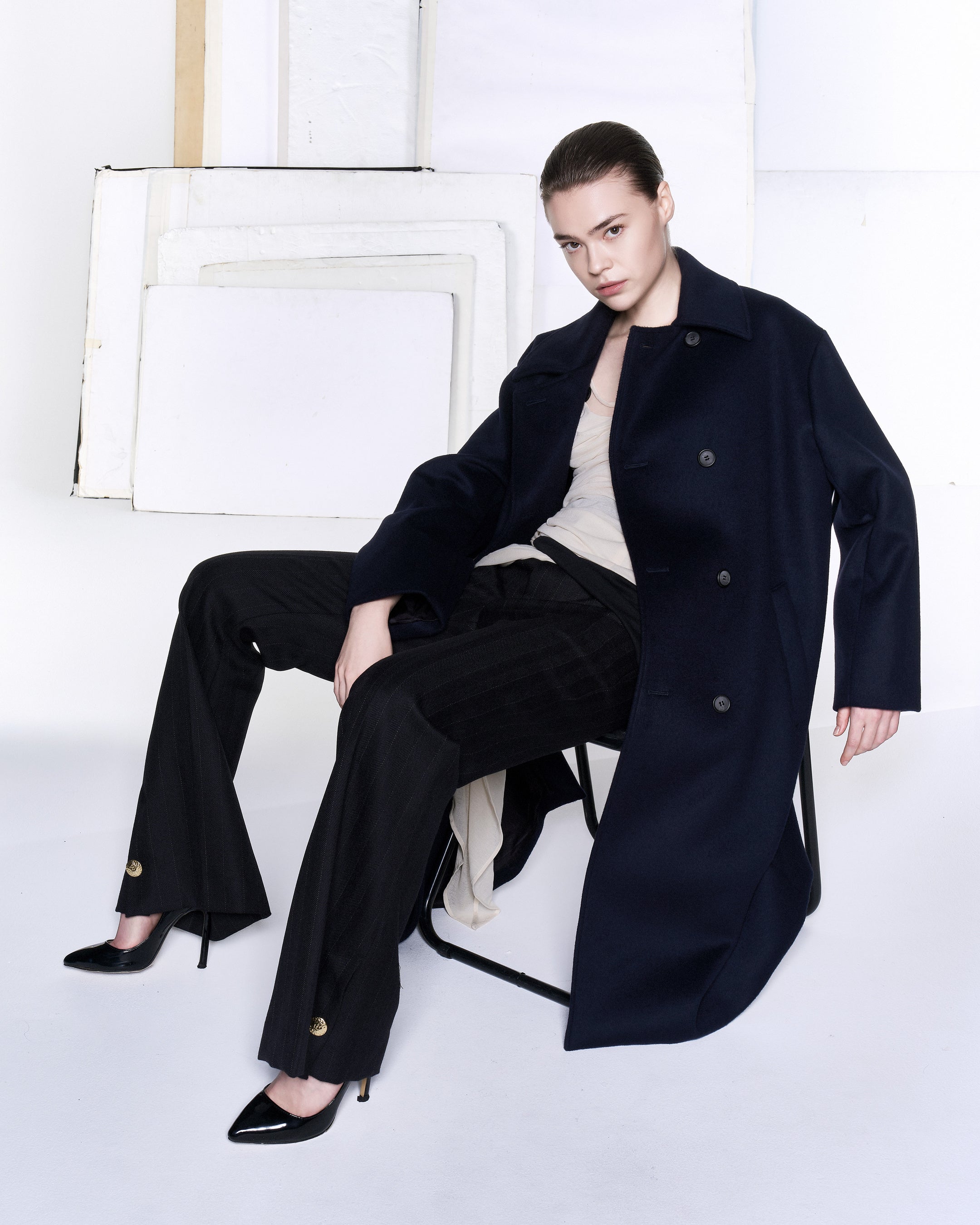 io アッシュペーフランス　レザーコート 極上の尾州ウールで仕立てる、H.P.FRANCEのオリジナルコートが2025年11