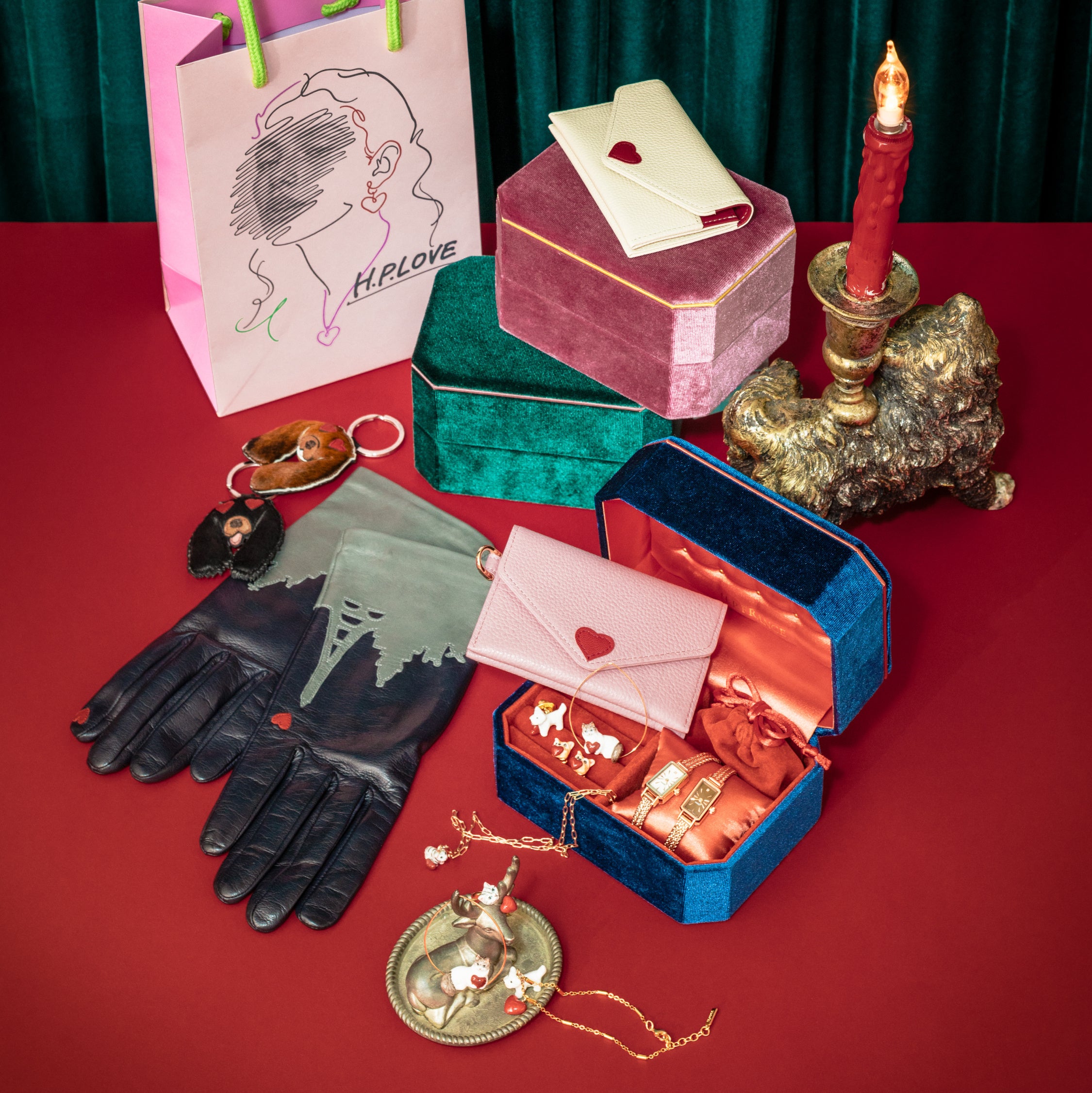 アッシュ・ペー・フランス設立40周年を記念した限定コレクションが2025