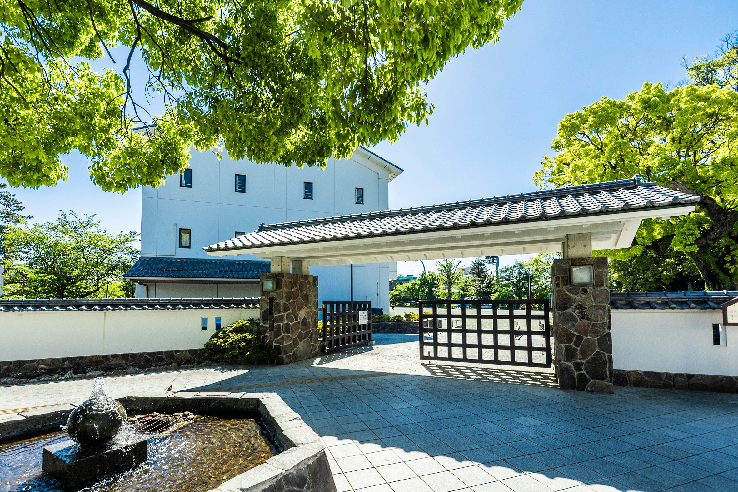 市立三の丸小学校（通学校）