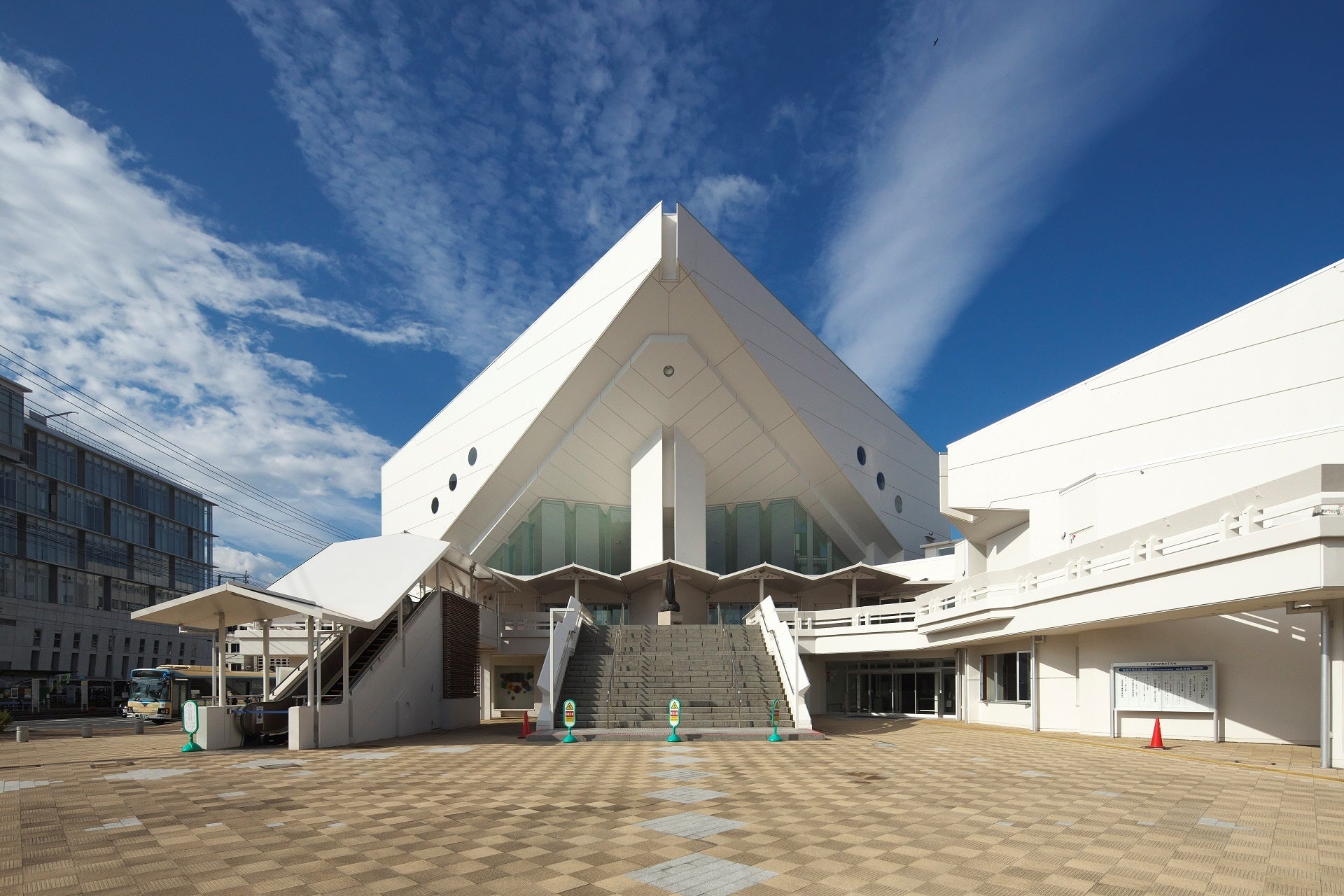 岩国市民文化会館