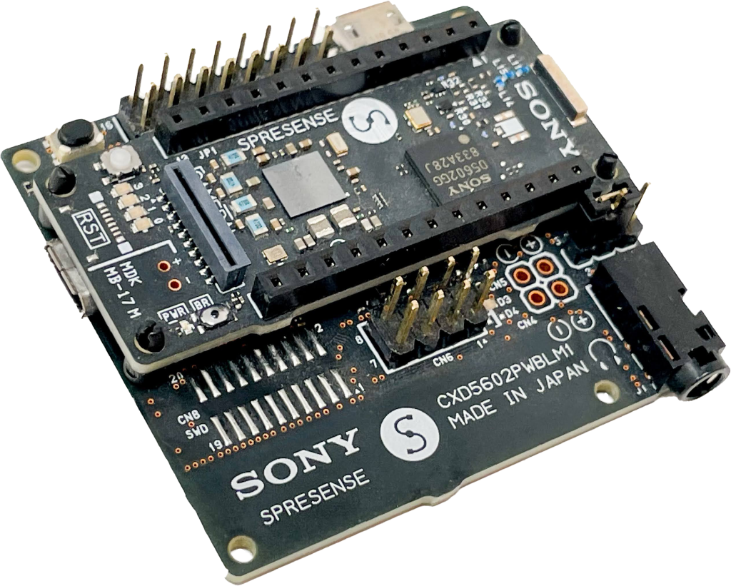 上：SPRESENSEメインボード、下：LTE-M拡張ボード