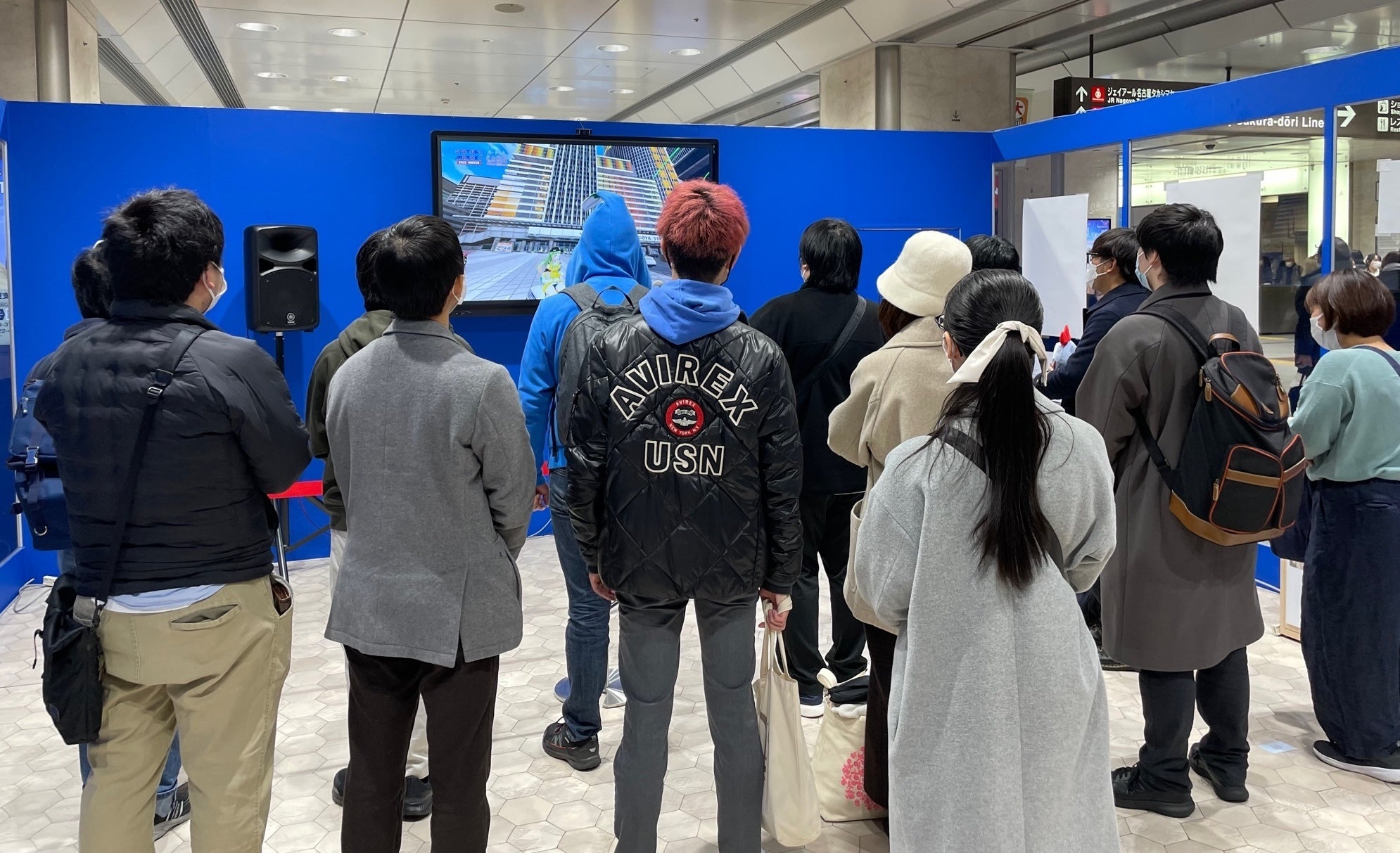 人気VTuberたちとモニター越しにリアルタイムで交流できるイベントの様子