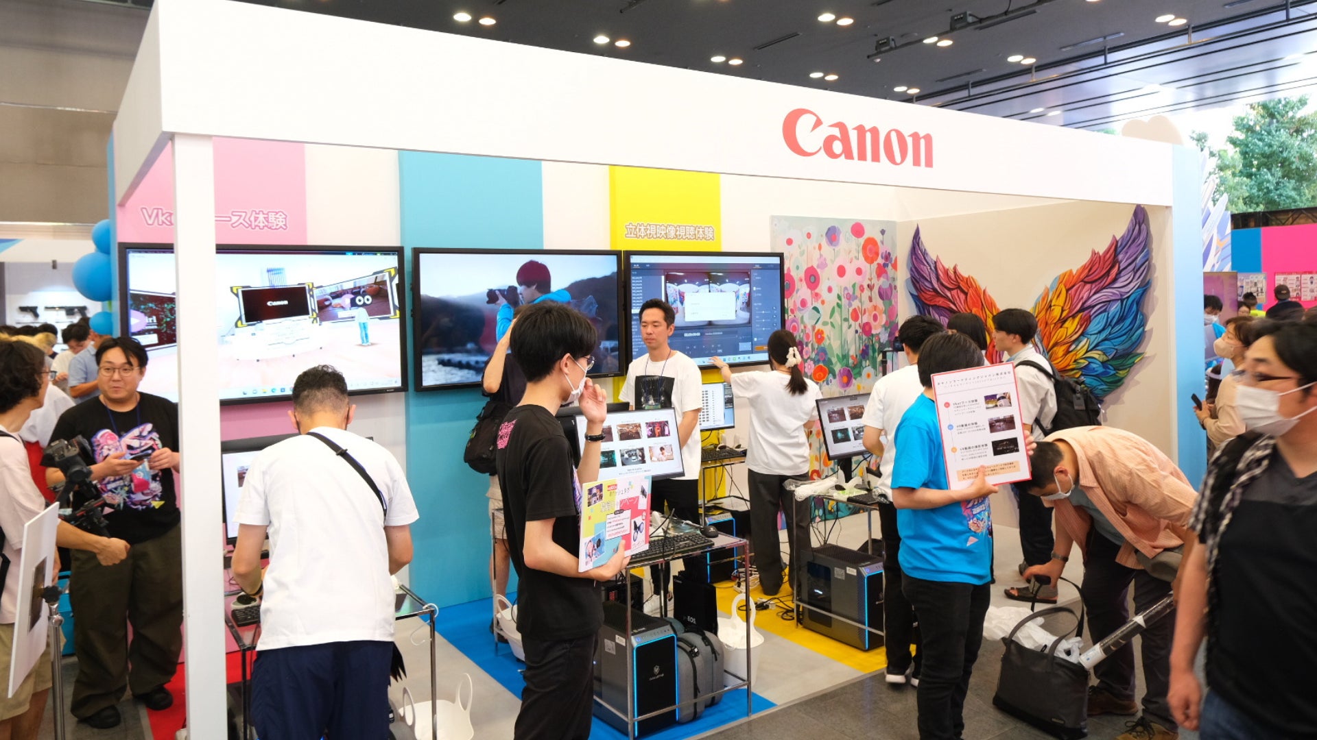 リアルイベントでのブース出展の様子
