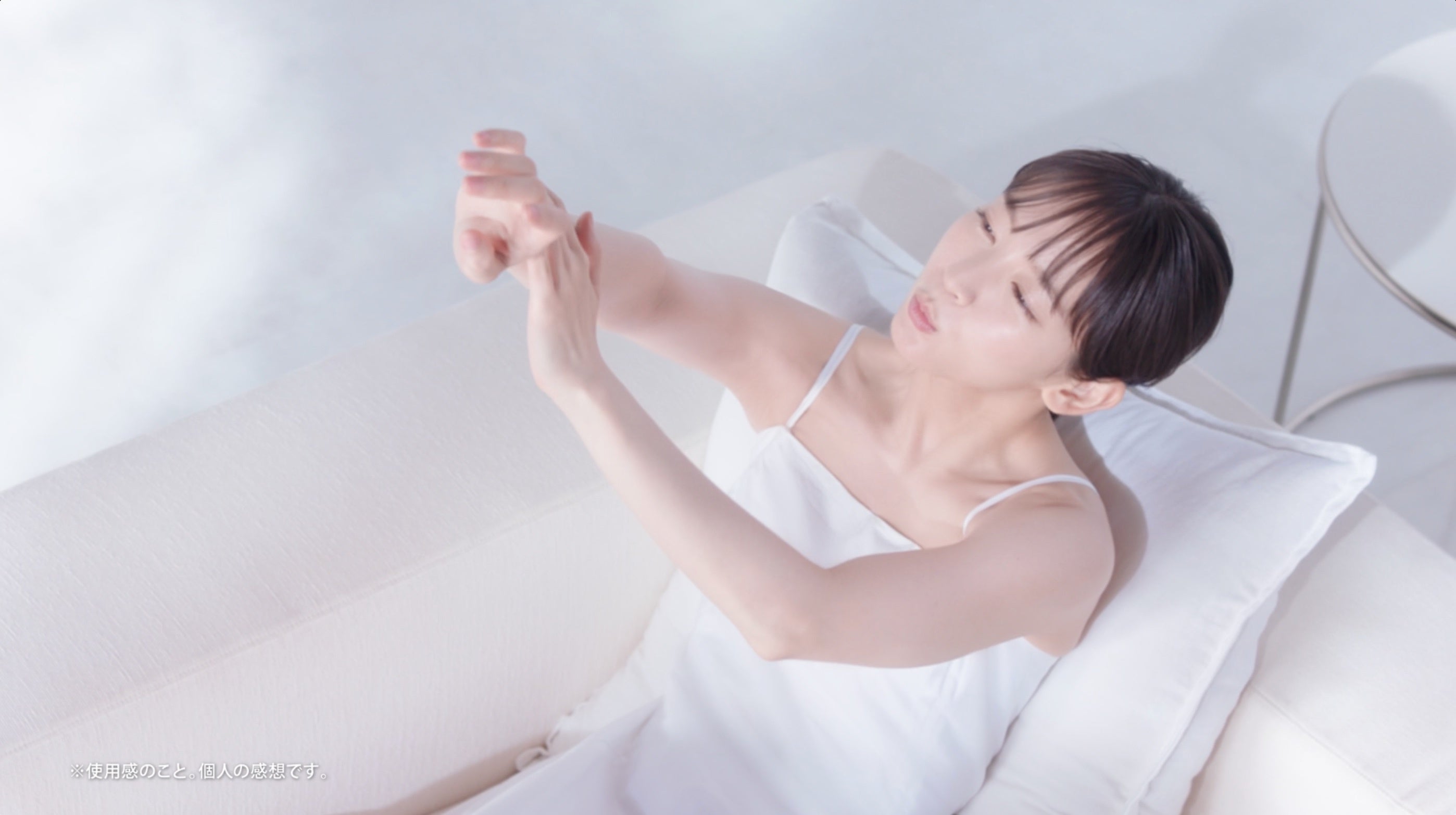 サフィア脱毛器　大得価現品のみ　冷感　ホームエステ吉岡里帆　簡単　家族で使える！ サフィア脱毛器 大得価現品のみ 冷感 ホームエステ吉岡里帆 簡単