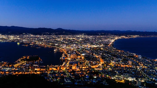 【夏休みの函館観光に】ミシュラン三ツ星の夜景へ直行『函館湯の川温泉 海と灯/ヒューイットリゾート』が宿泊者限定で函館山夜景観光バスの予約開始 【夏休みの函館観光に】ミシュラン三ツ星の夜景へ直行『函館湯の川温泉 海と灯/ヒューイットリゾート』が宿泊者限定で函館山夜景観光バスの予約開始
