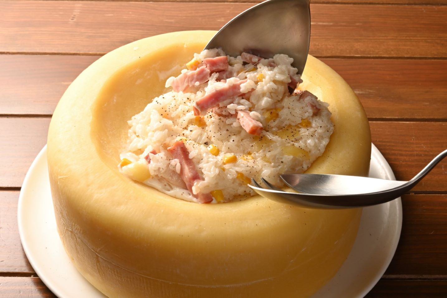 トリュフ香るチーズリゾット 1,390円(税込)