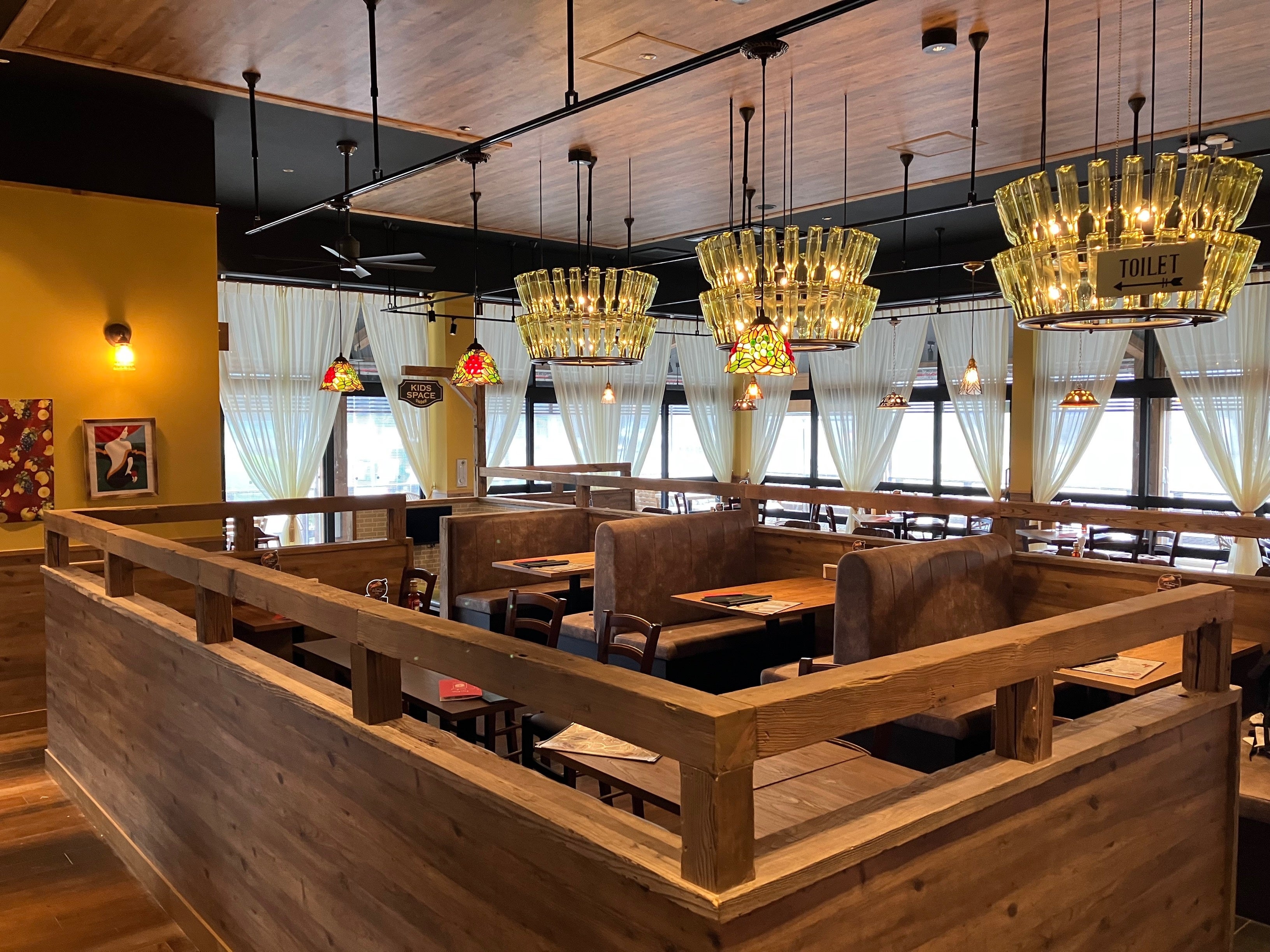 にじの森店内観