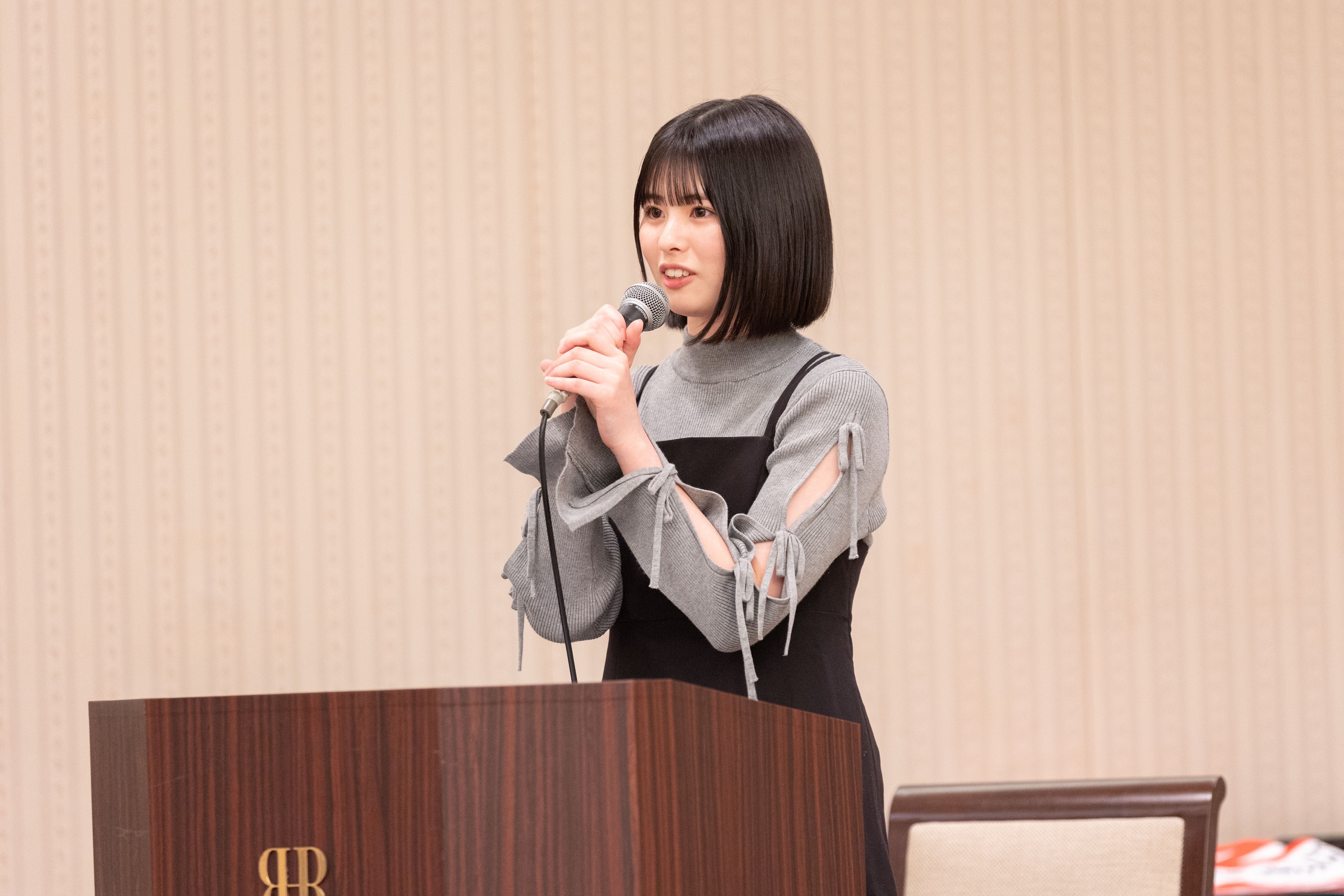 「第1回広島美少女コンテスト」グランプリ小柳杏奈