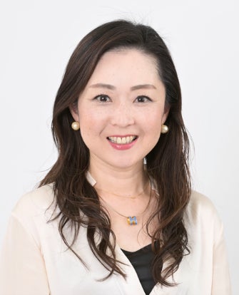 開発者・通販本部 食品・健康食品課 担当課長 橋本 幸恵