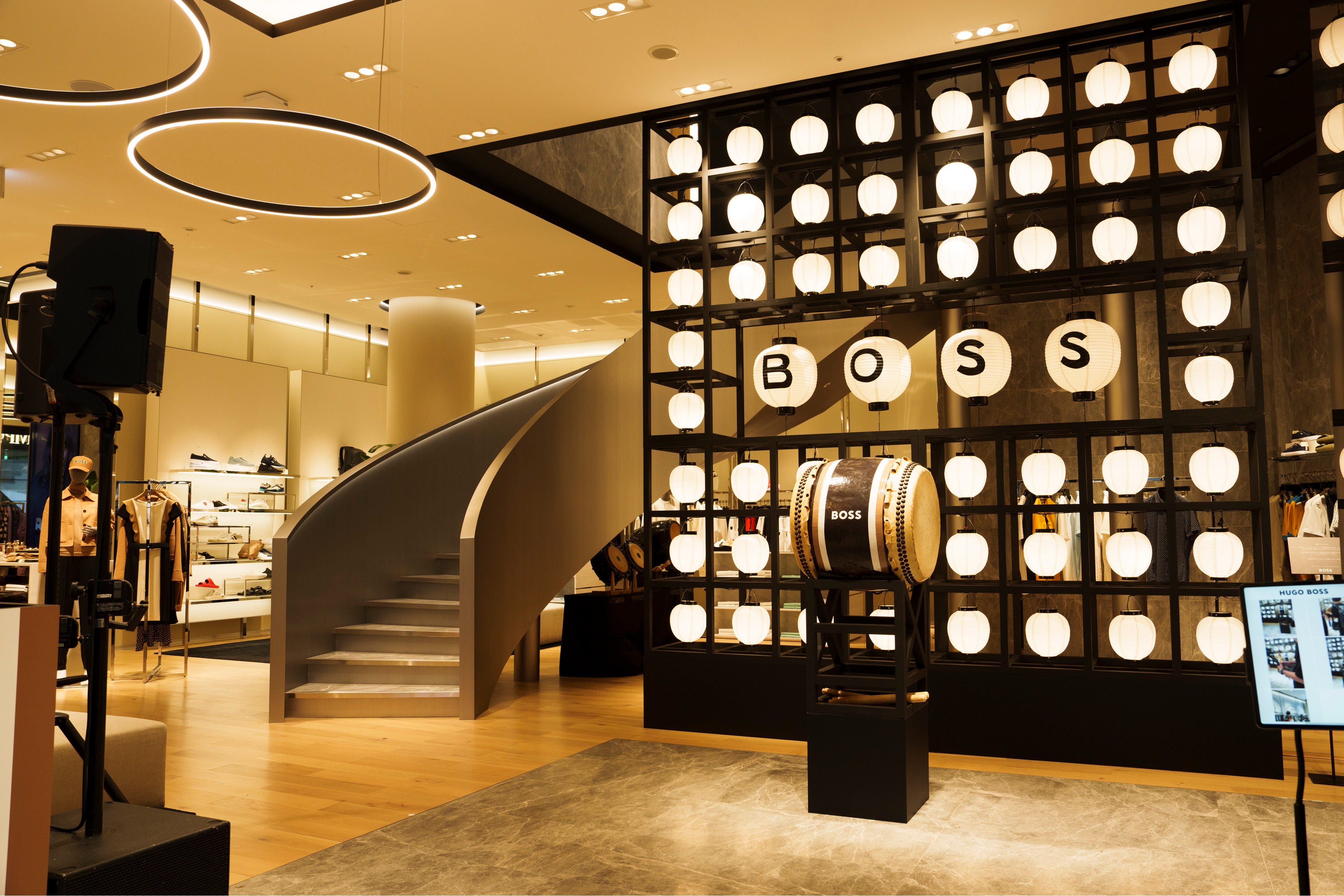 即日発送‼️HUGO BOSS‼️銀座正規店購入‼️1度使用‼️定価18万‼️タグ付き 即日発送‼️HUGO BOSS‼️銀座正規店購入‼️1度使用‼️定価